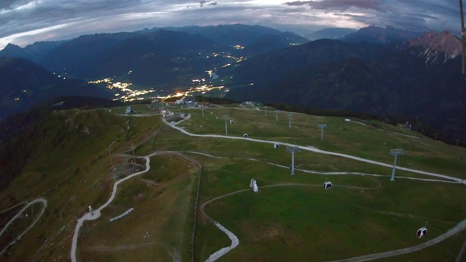 Kronplatz-Gipfel | Blick nach Olang – Valdaora