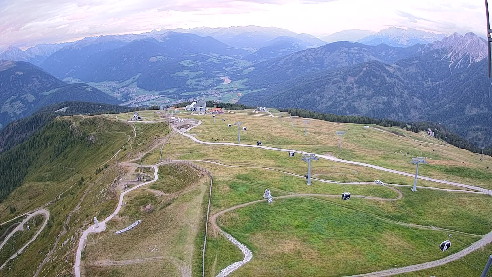 Kronplatz peak | view to Valdaora – Olang