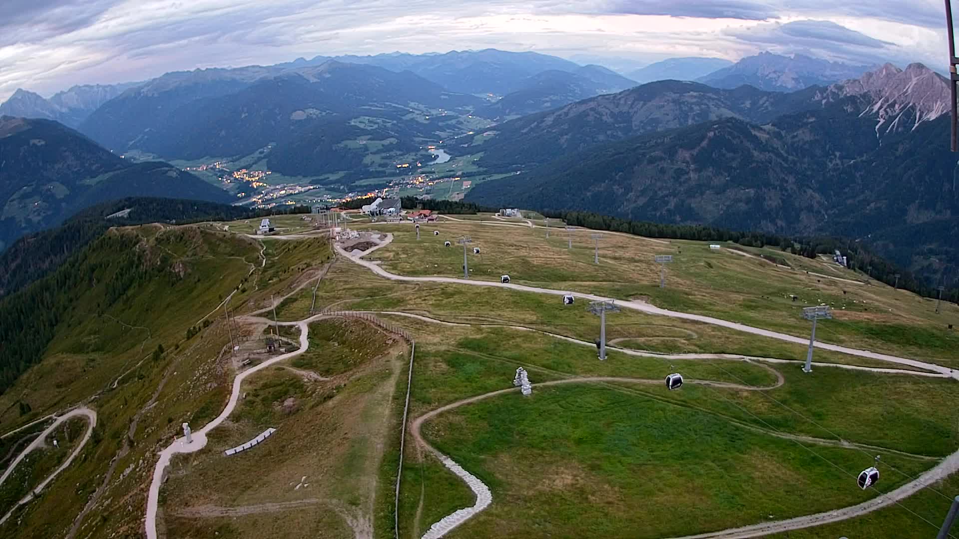 Kronplatz peak | view to Valdaora – Olang