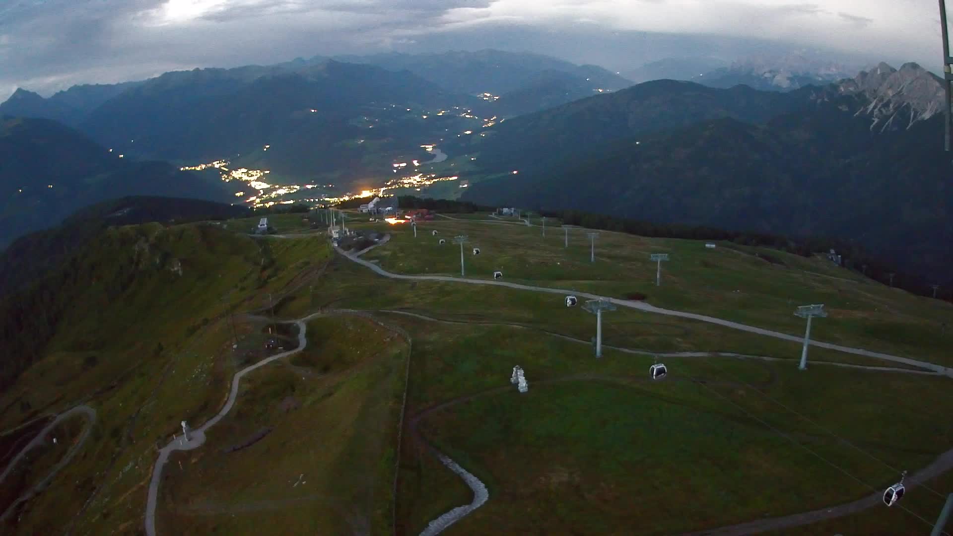 Kronplatz peak | view to Valdaora – Olang