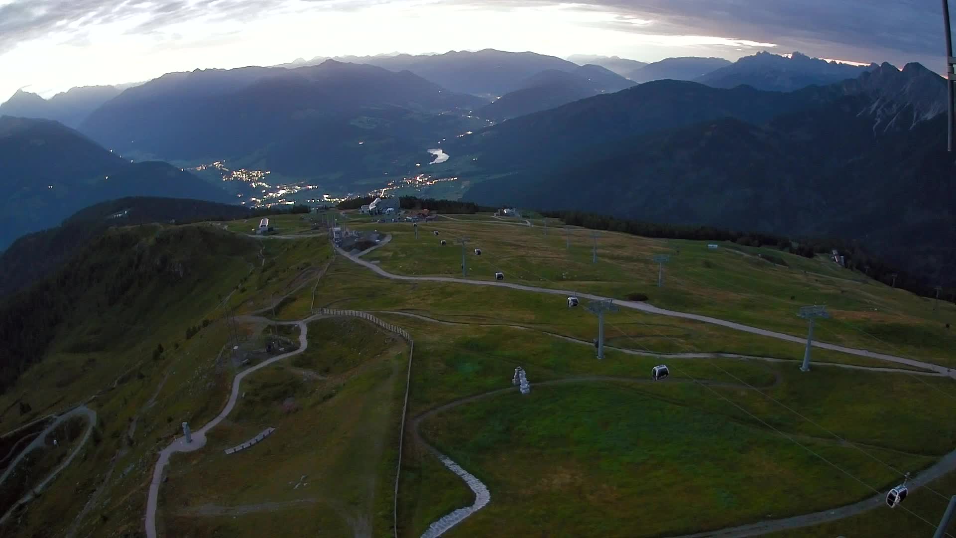 Kronplatz peak | view to Valdaora – Olang