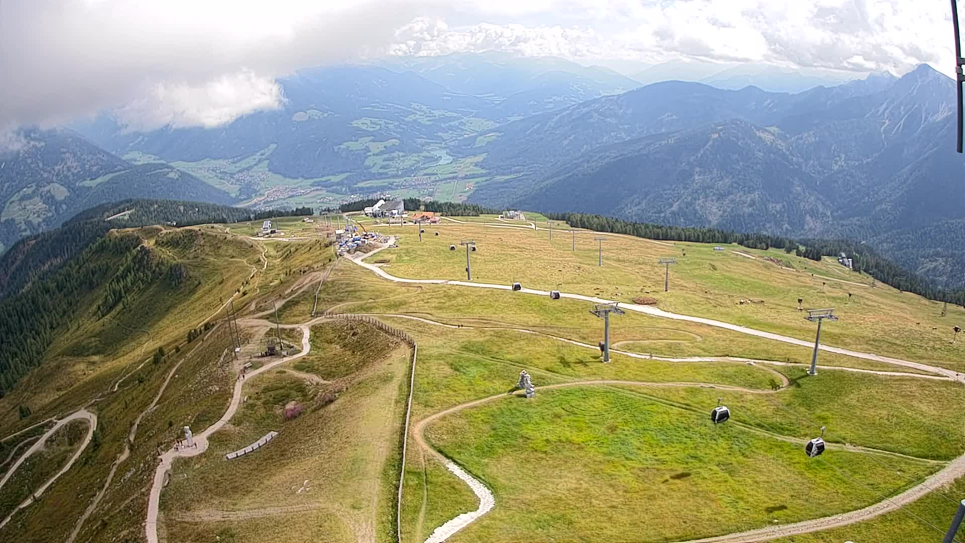 Kronplatz peak | view to Valdaora – Olang