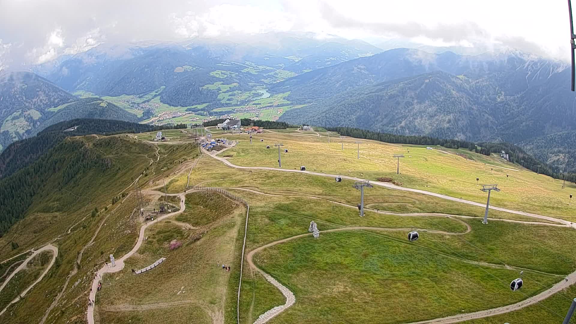 Kronplatz peak | view to Valdaora – Olang