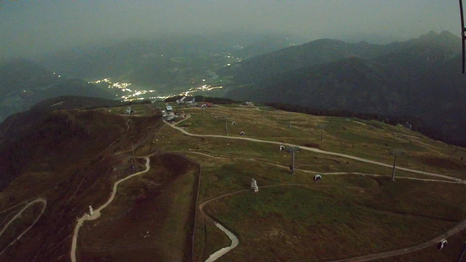 Kronplatz peak | view to Valdaora – Olang