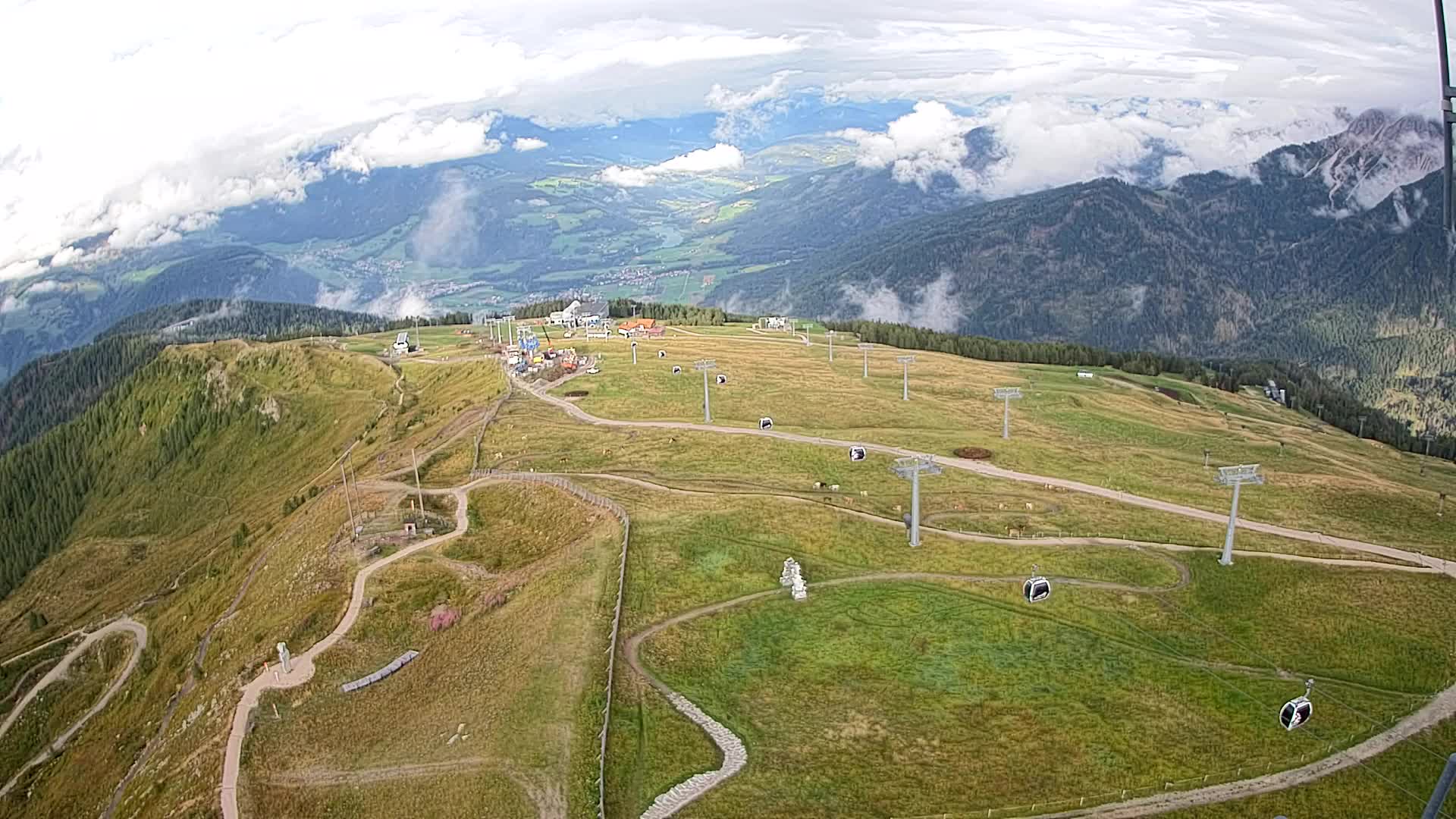 Kronplatz peak | view to Valdaora – Olang