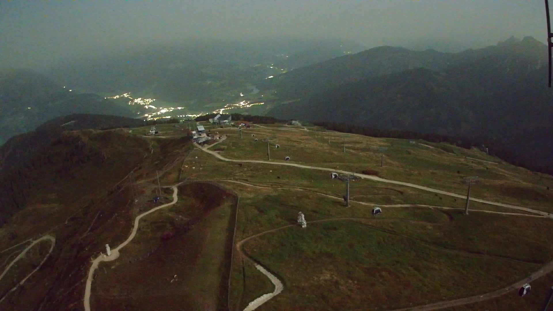 Kronplatz peak | view to Valdaora – Olang