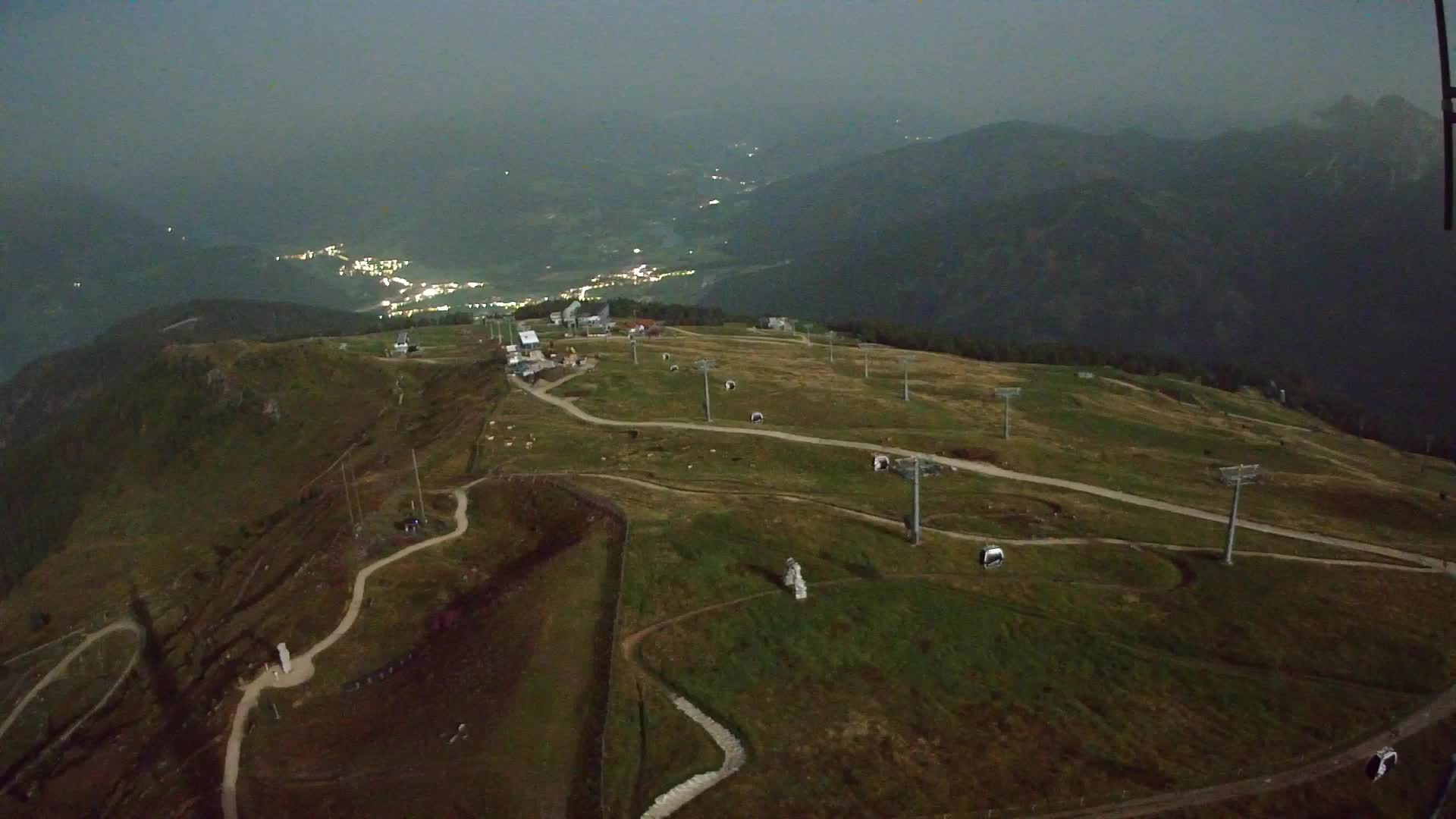 Kronplatz peak | view to Valdaora – Olang