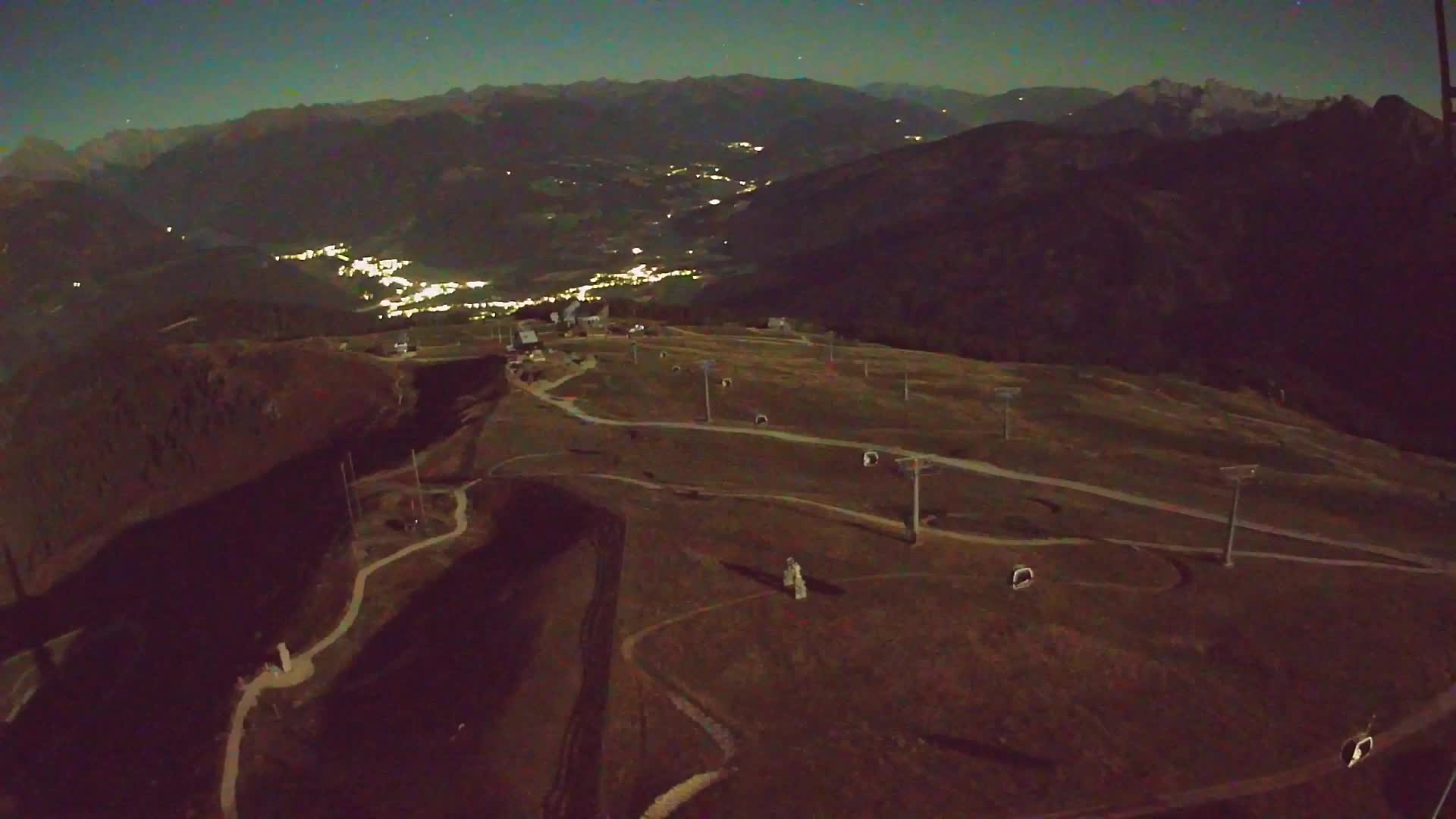 Kronplatz peak | view to Valdaora – Olang