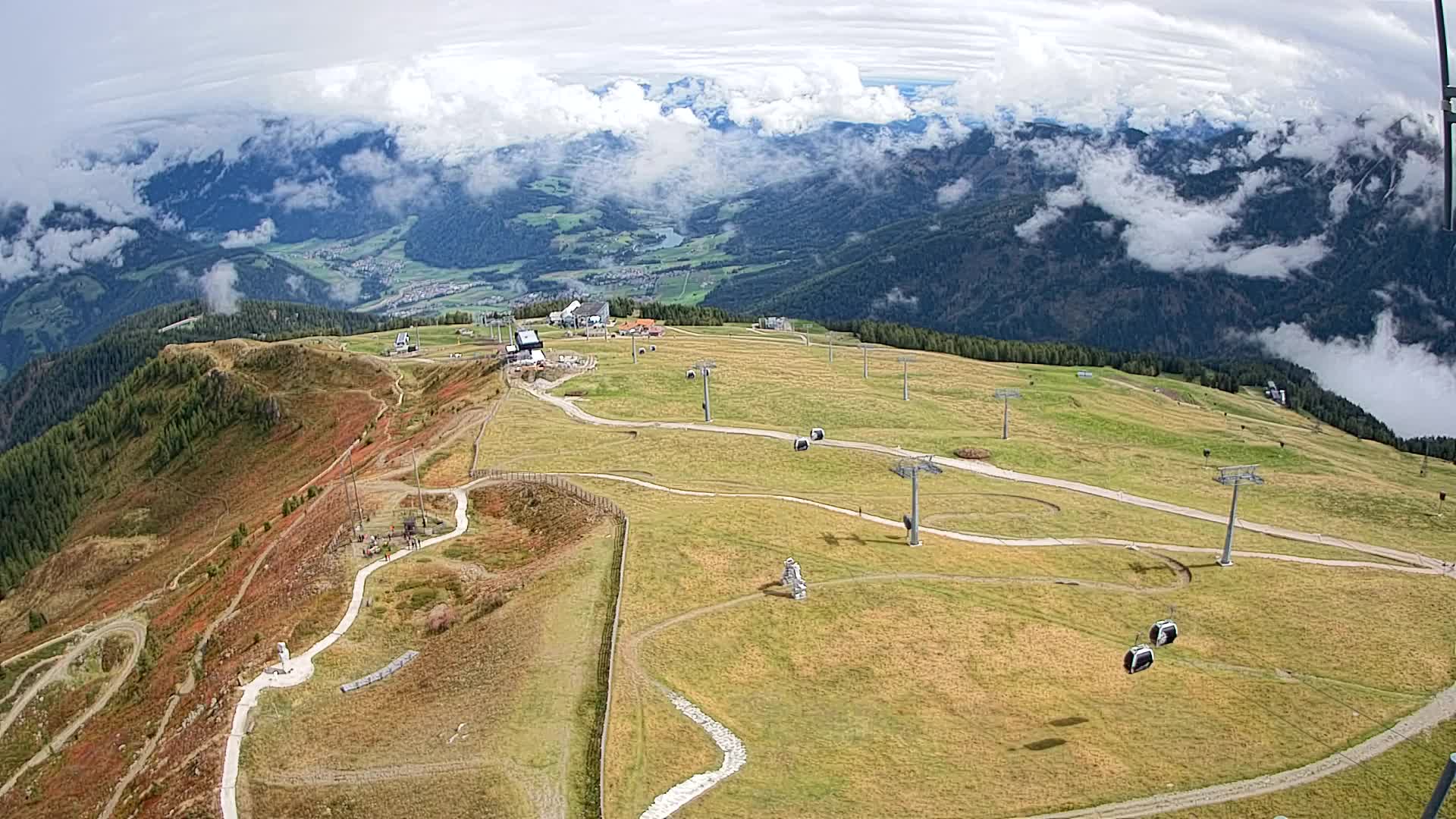 Kronplatz peak | view to Valdaora – Olang