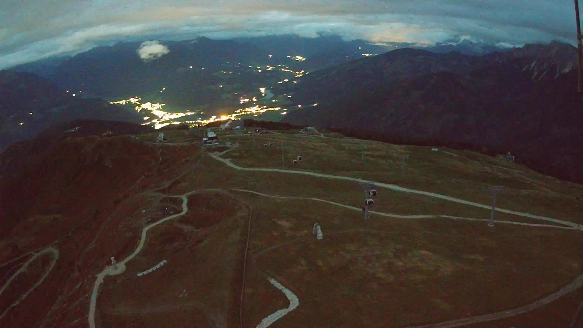 Kronplatz peak | view to Valdaora – Olang