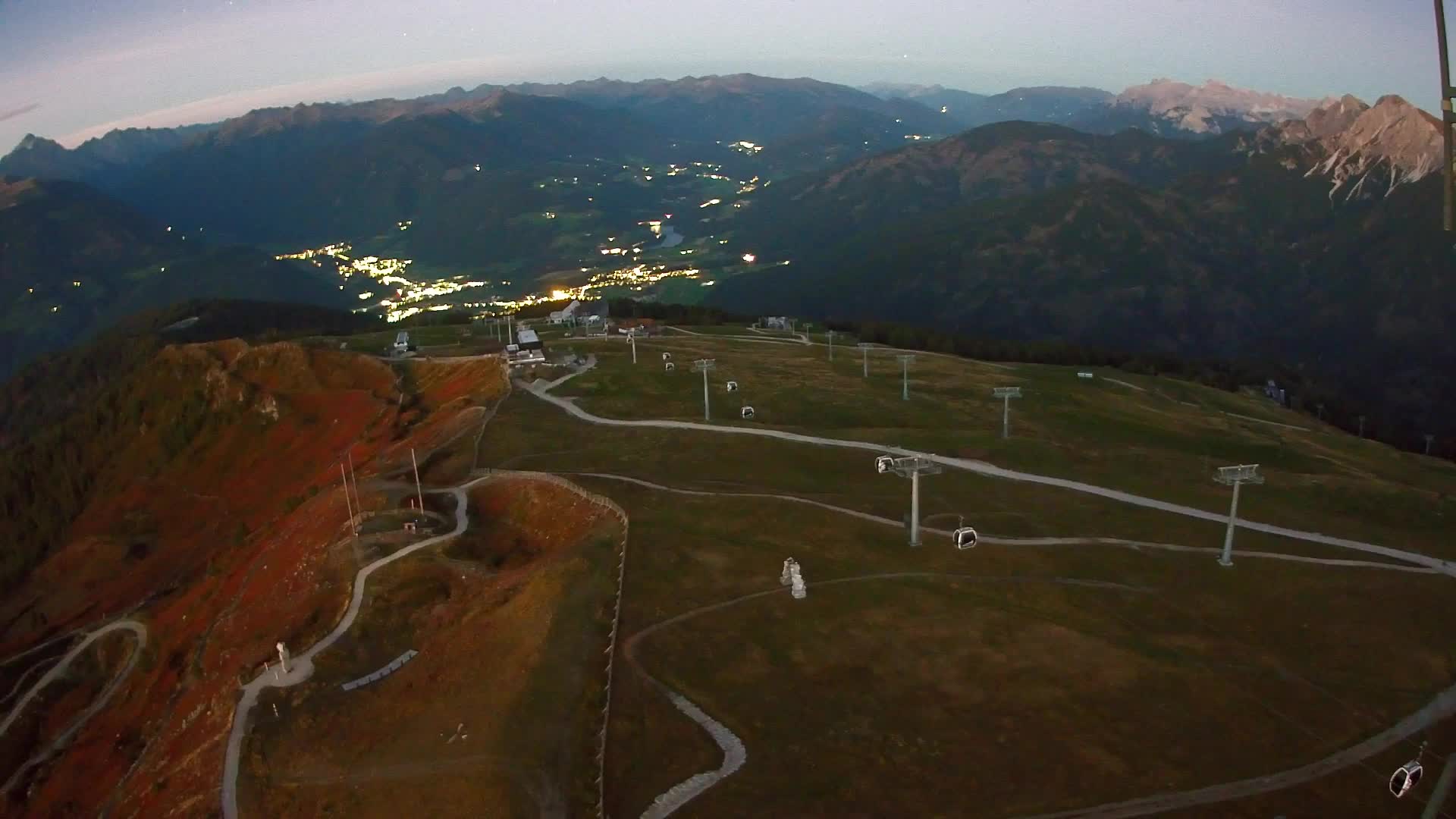 Kronplatz peak | view to Valdaora – Olang