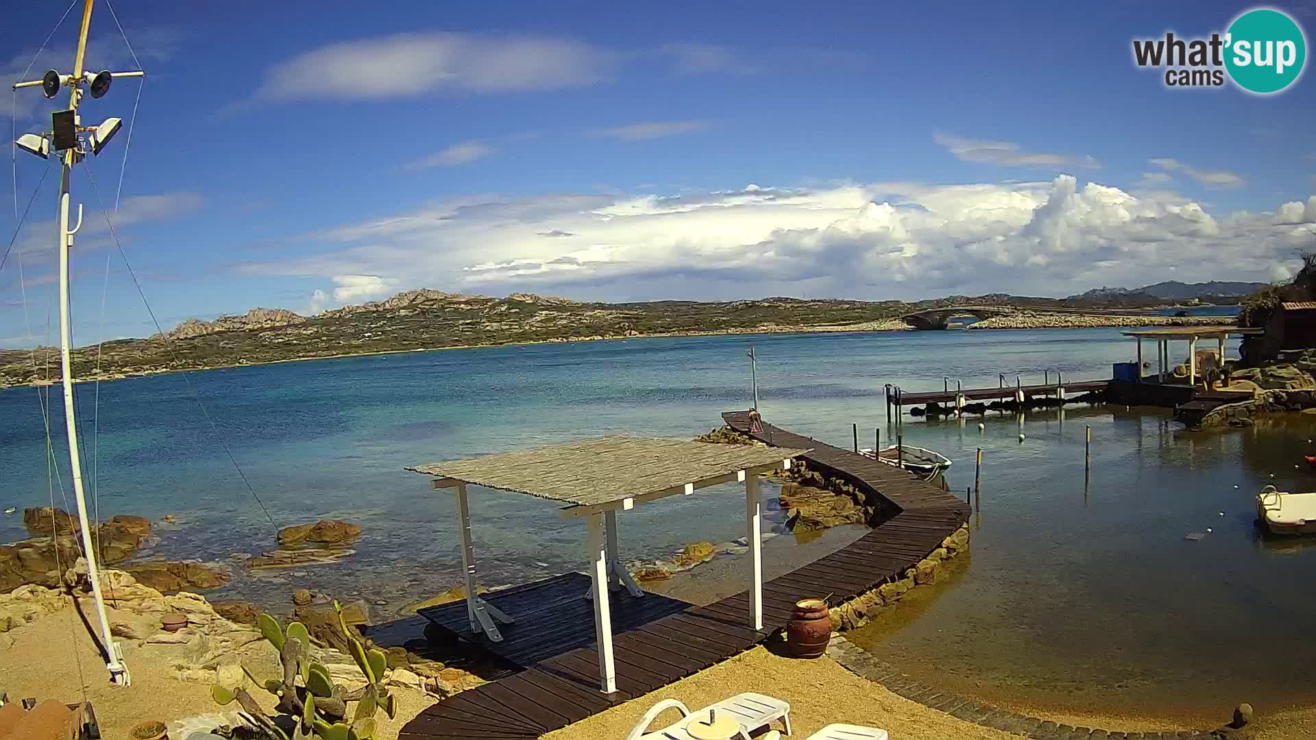 Spletna kamera v živo Ponte Caprera – La Maddalena – Sardinija – Italija