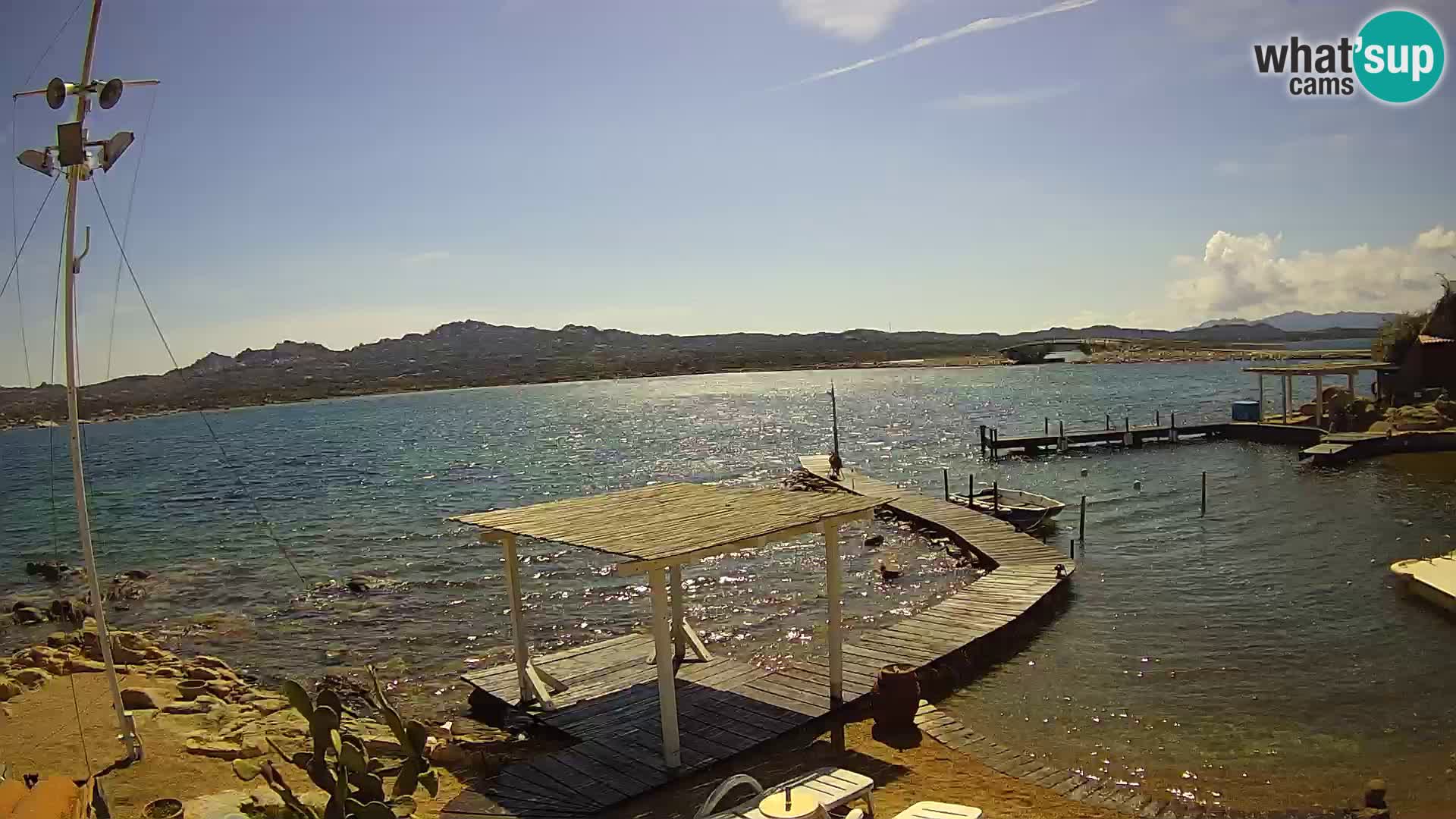 Spletna kamera v živo Ponte Caprera – La Maddalena – Sardinija – Italija