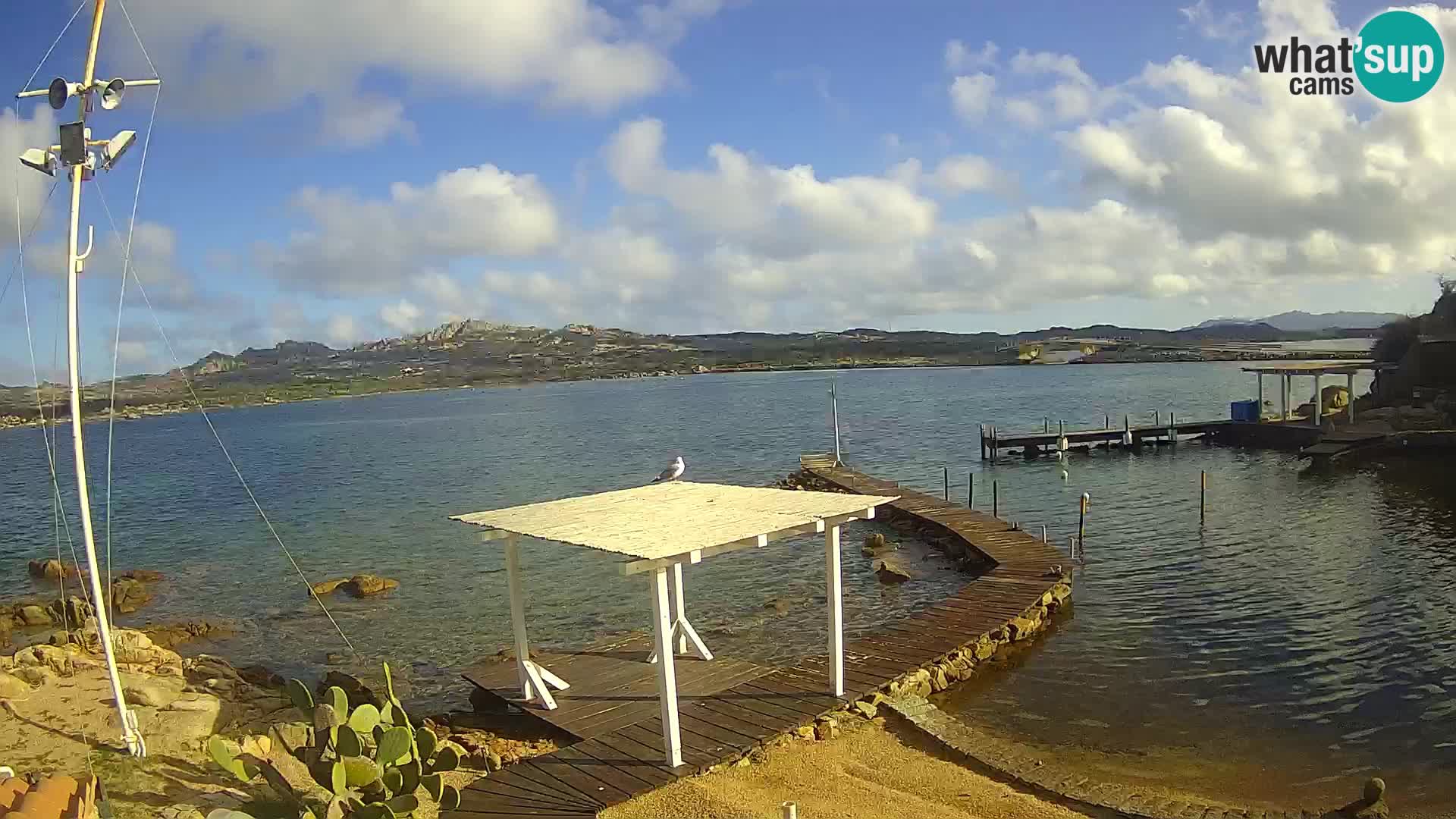 Spletna kamera v živo Ponte Caprera – La Maddalena – Sardinija – Italija