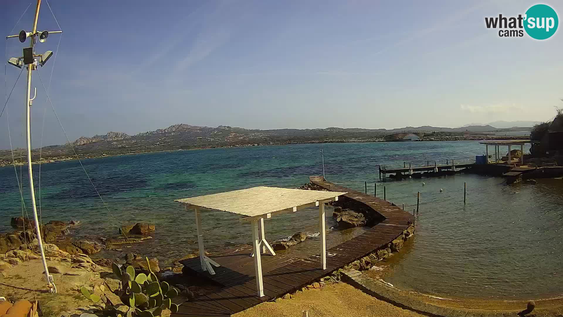 Spletna kamera v živo Ponte Caprera – La Maddalena – Sardinija – Italija