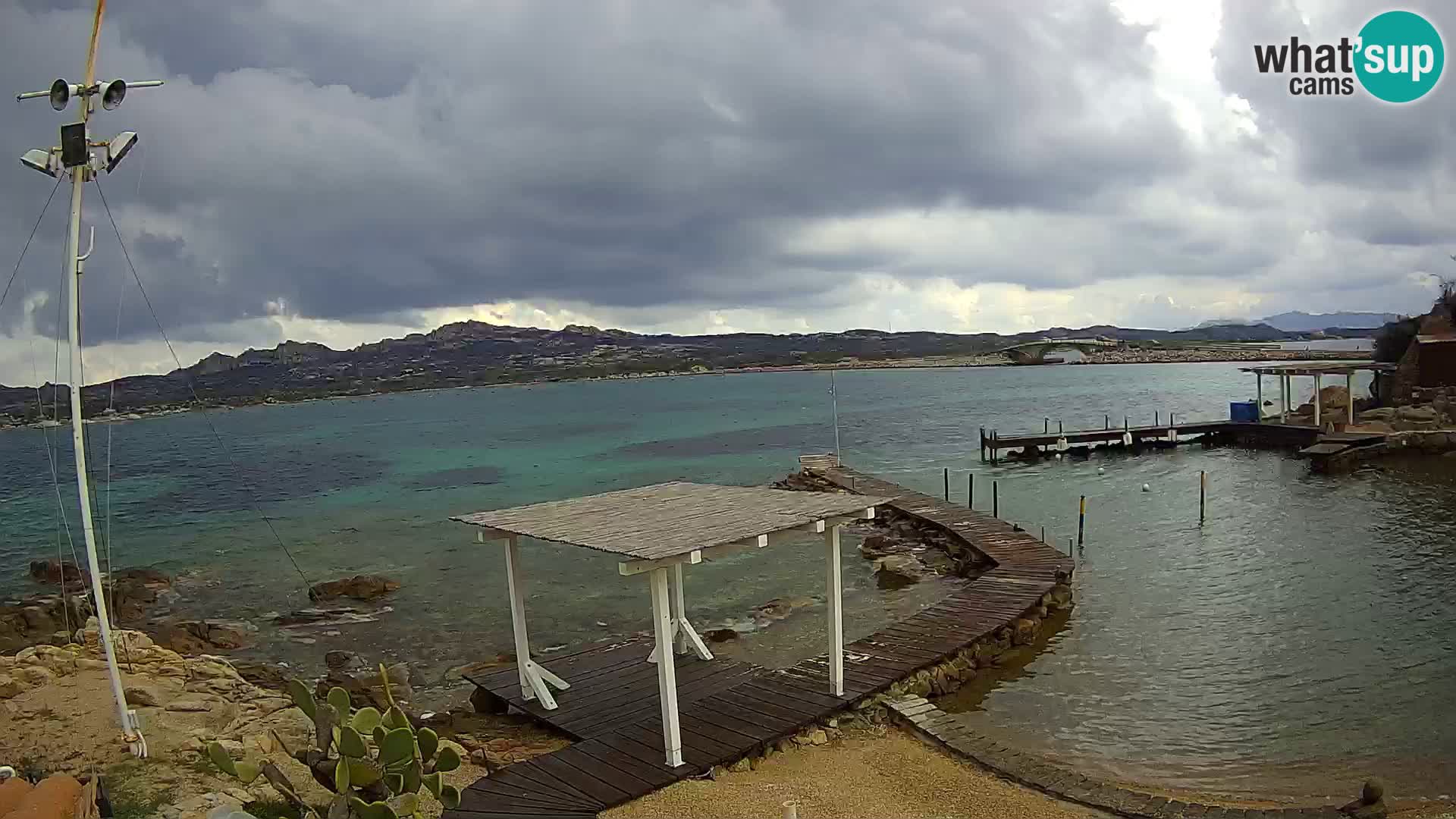 Spletna kamera v živo Ponte Caprera – La Maddalena – Sardinija – Italija