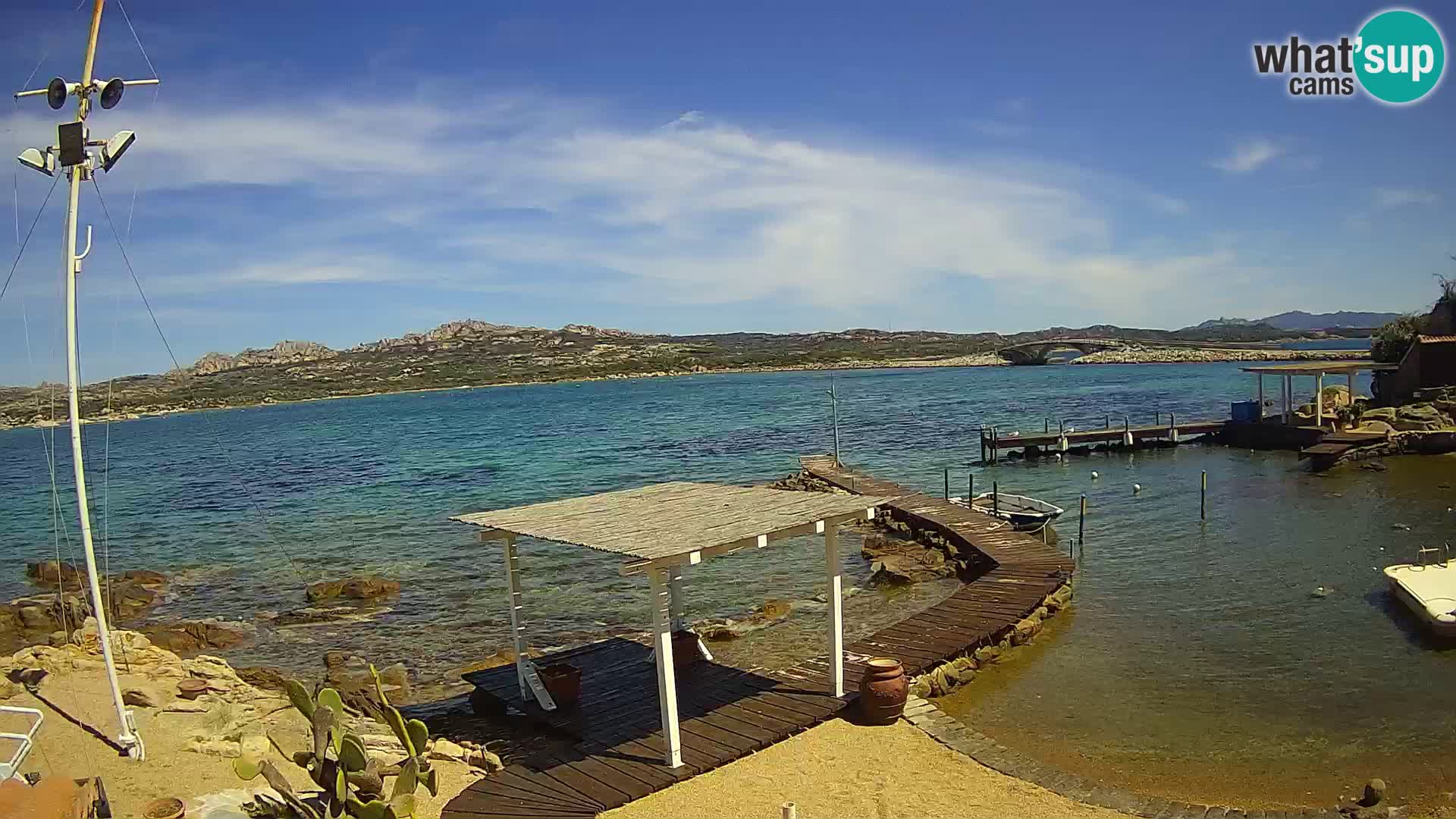 Spletna kamera v živo Ponte Caprera – La Maddalena – Sardinija – Italija