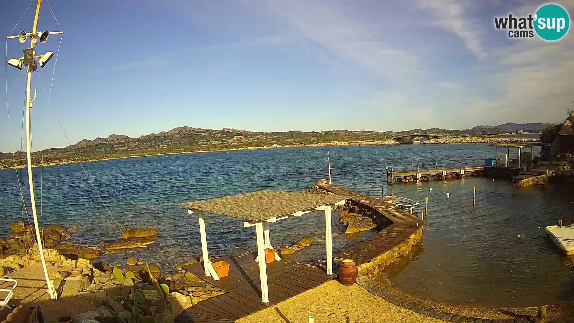 Web kamera uživo Ponte Caprera – La Maddalena – Sardinija – Italija