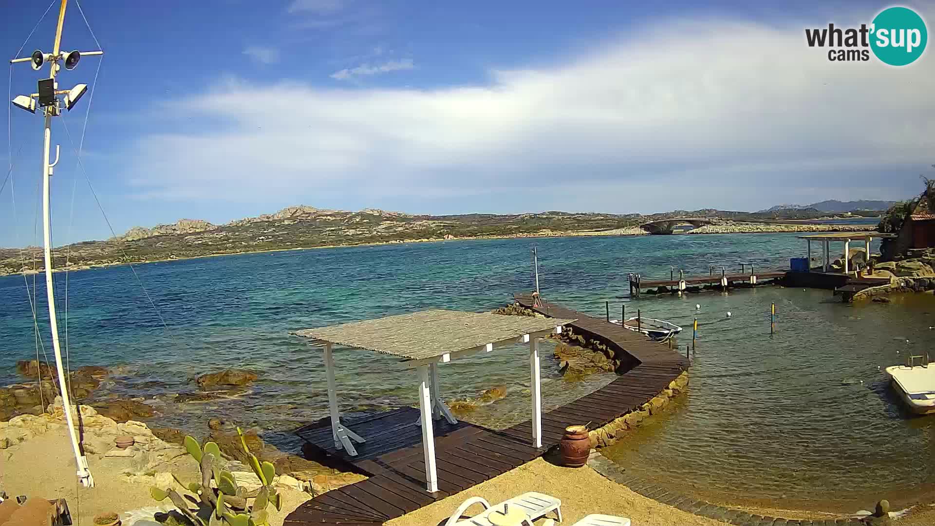 Spletna kamera v živo Ponte Caprera – La Maddalena – Sardinija – Italija