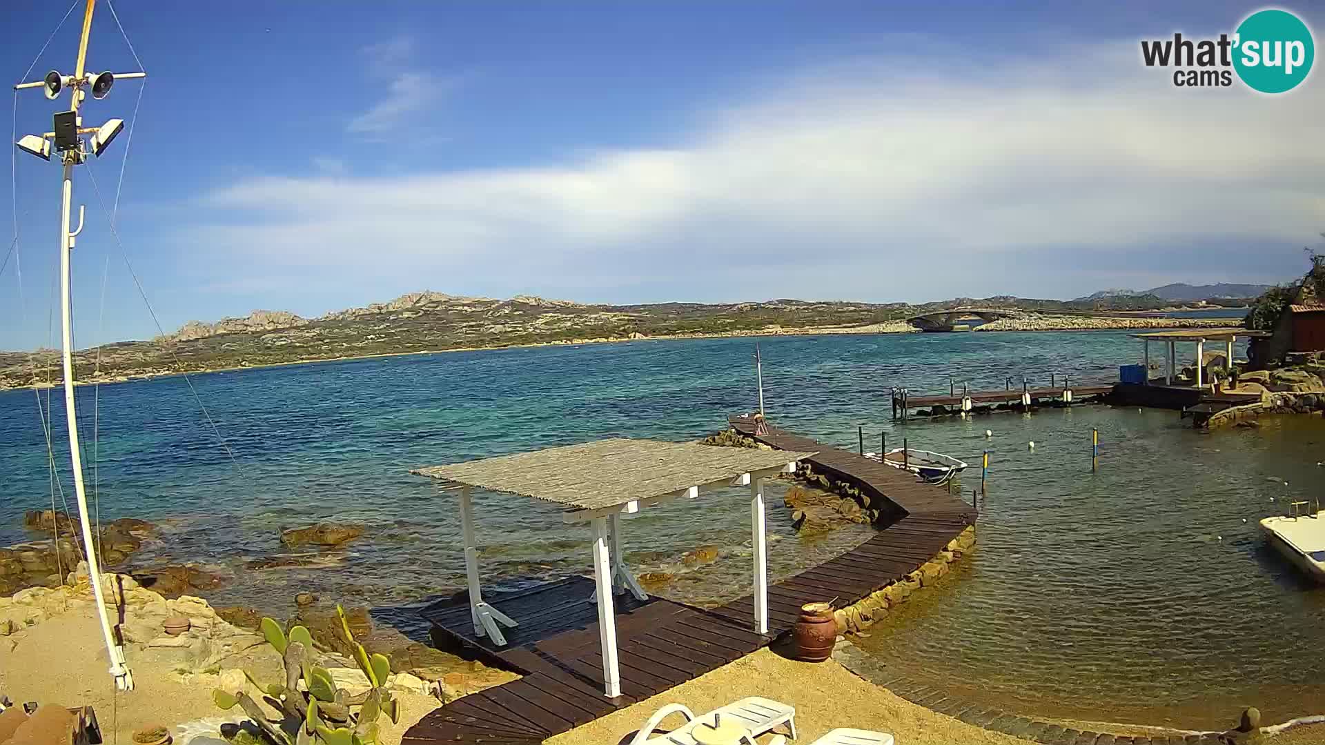 Spletna kamera v živo Ponte Caprera – La Maddalena – Sardinija – Italija