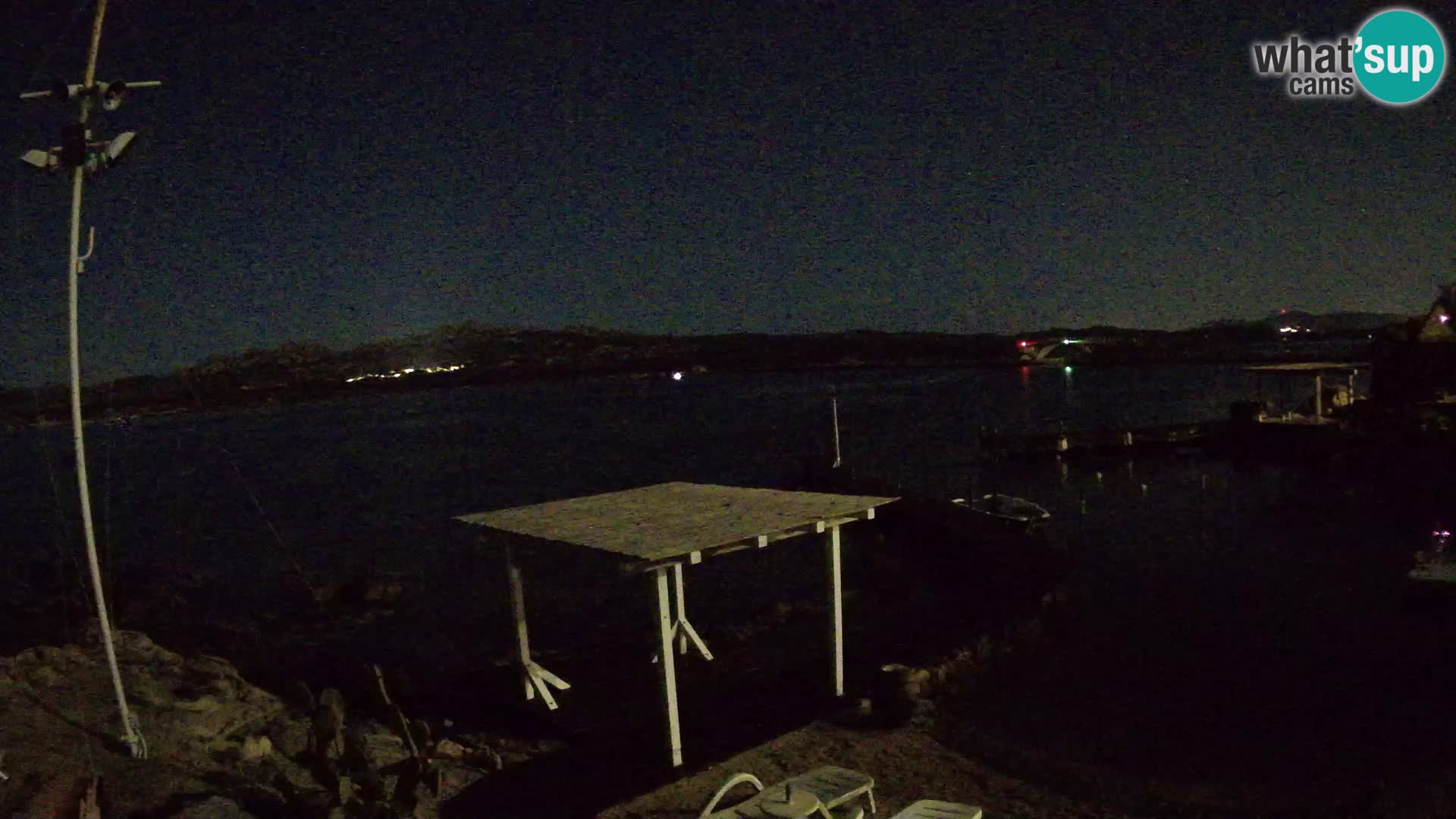 Spletna kamera v živo Ponte Caprera – La Maddalena – Sardinija – Italija