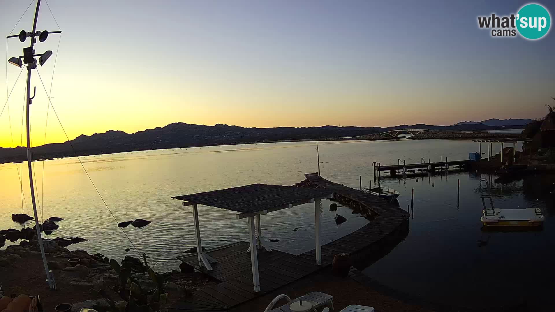 Web kamera uživo Ponte Caprera – La Maddalena – Sardinija – Italija