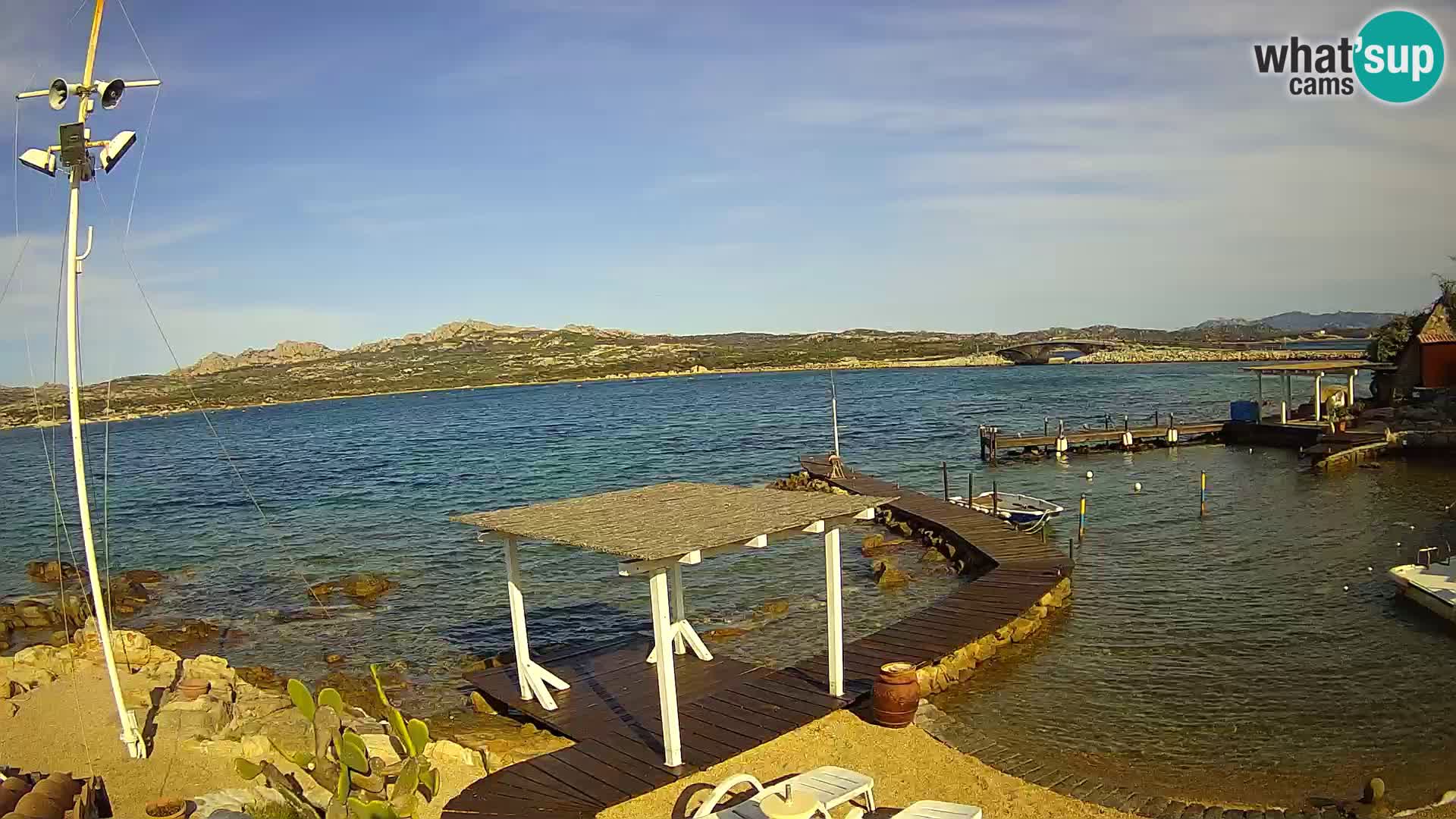 Web kamera uživo Ponte Caprera – La Maddalena – Sardinija – Italija