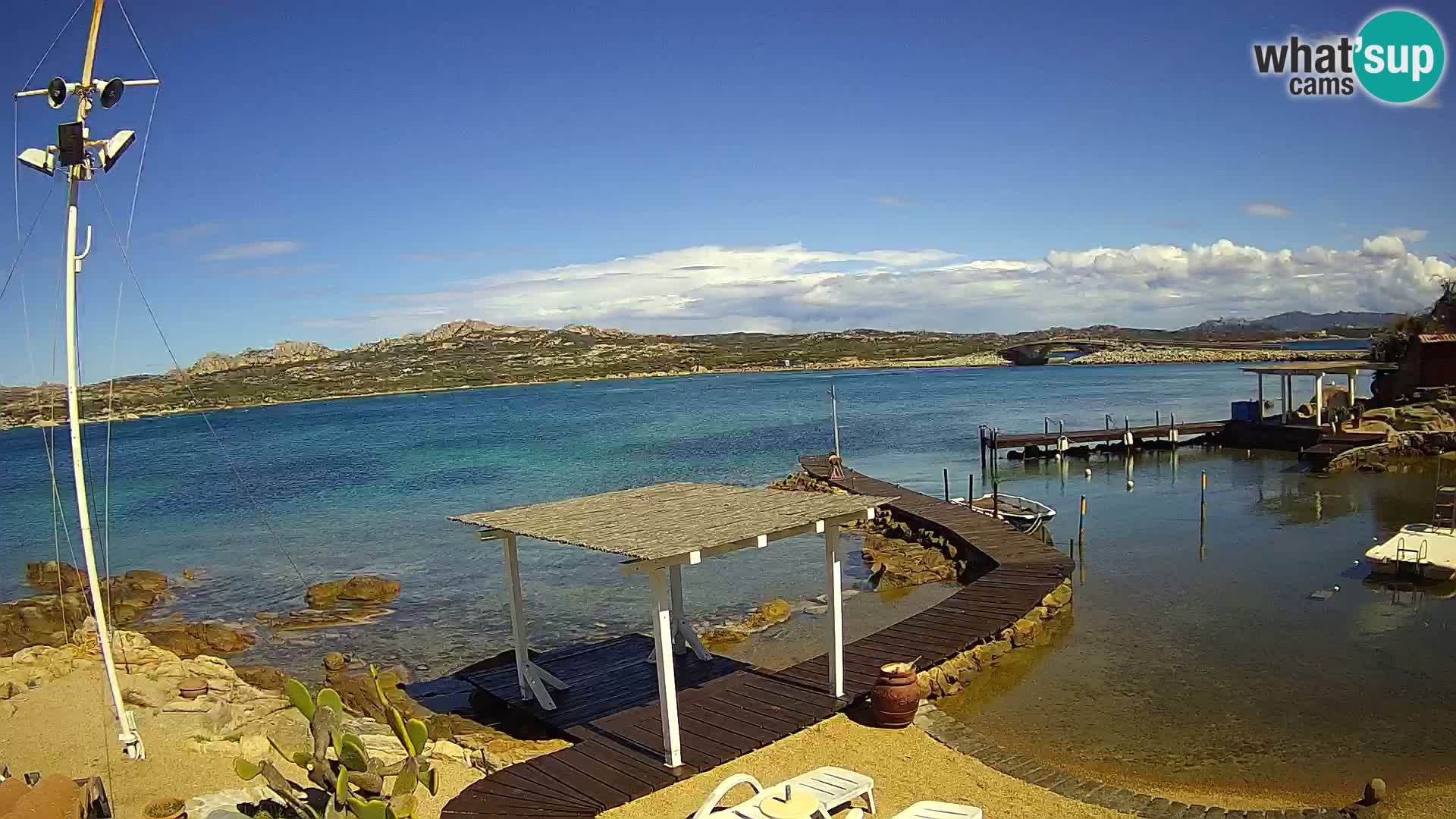 Spletna kamera v živo Ponte Caprera – La Maddalena – Sardinija – Italija