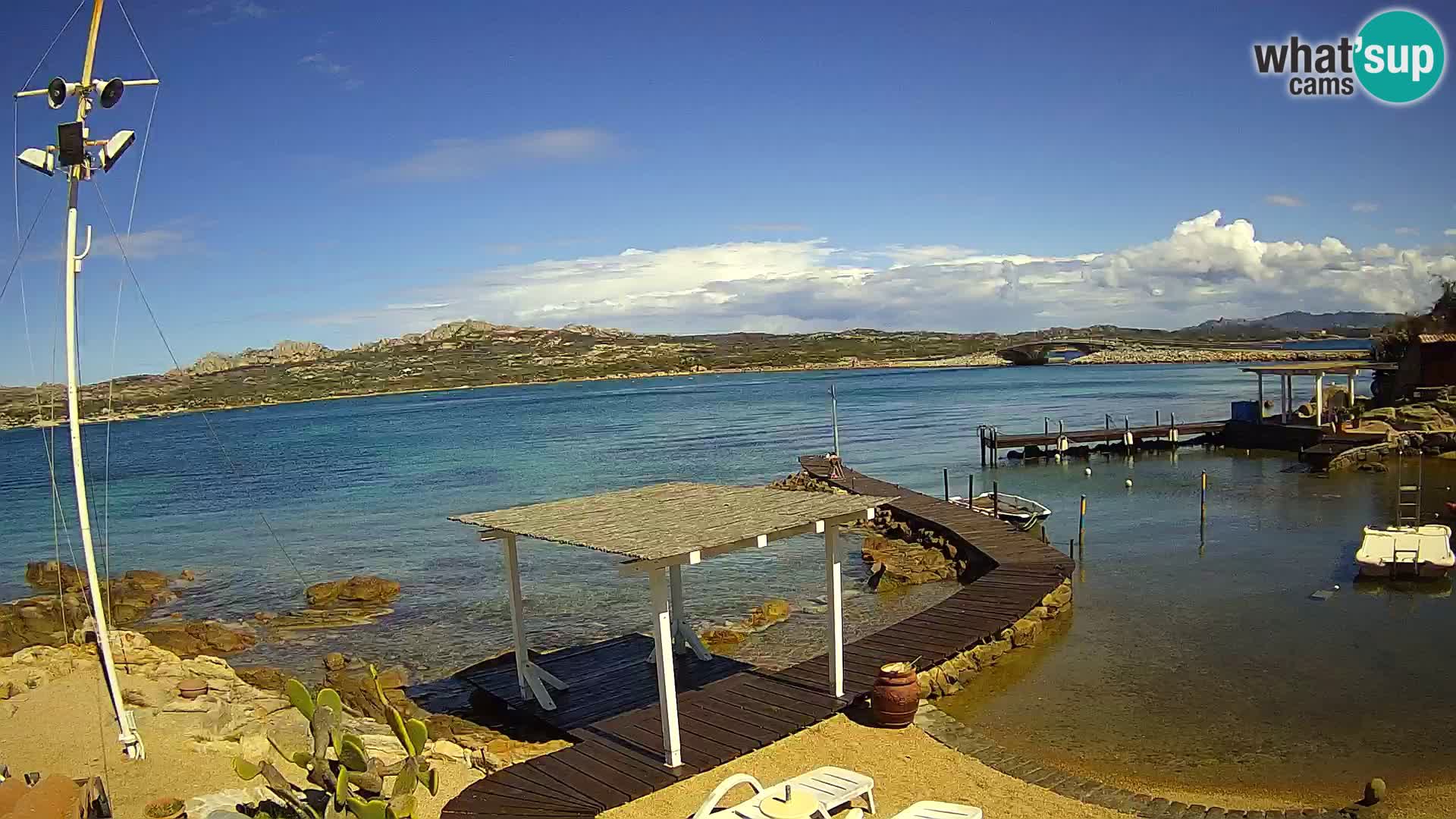 Spletna kamera v živo Ponte Caprera – La Maddalena – Sardinija – Italija