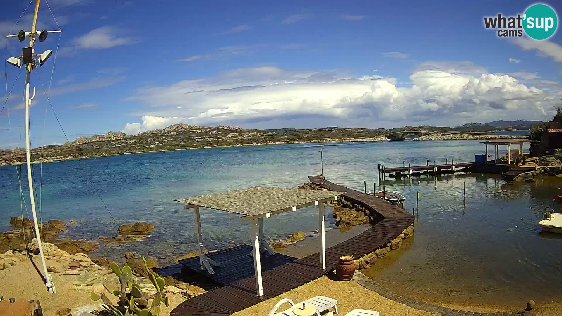 Spletna kamera v živo Ponte Caprera – La Maddalena – Sardinija – Italija