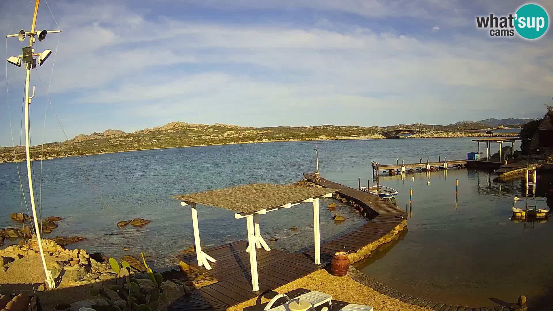 Spletna kamera v živo Ponte Caprera – La Maddalena – Sardinija – Italija