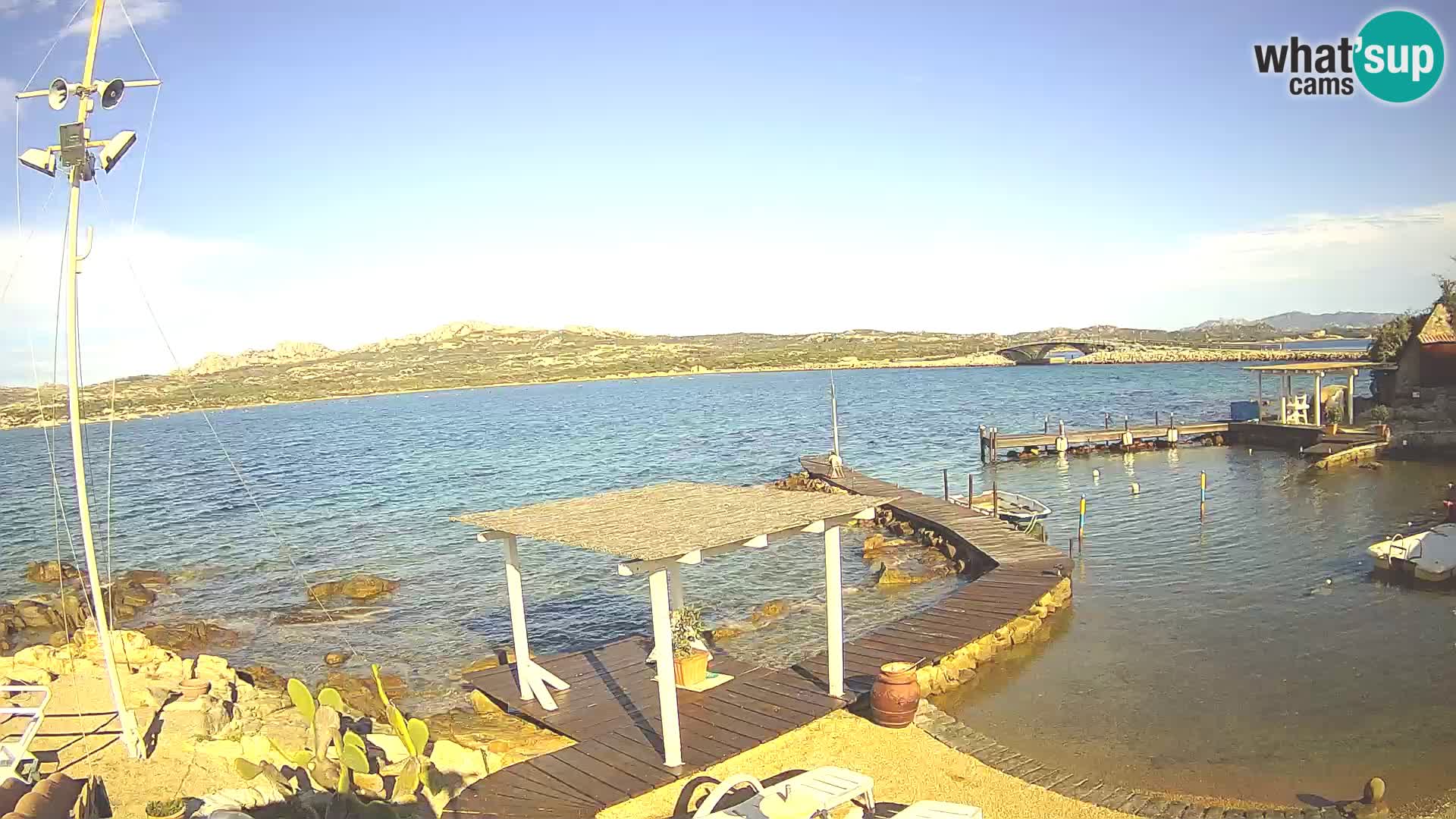Web kamera uživo Ponte Caprera – La Maddalena – Sardinija – Italija