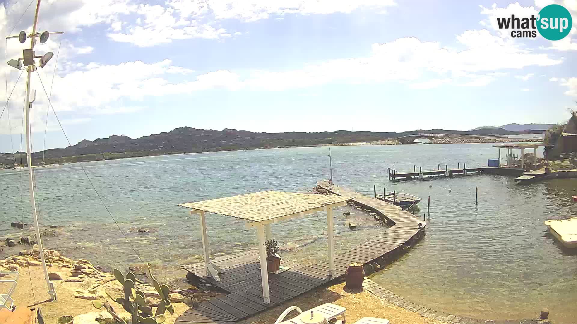 Spletna kamera v živo Ponte Caprera – La Maddalena – Sardinija – Italija