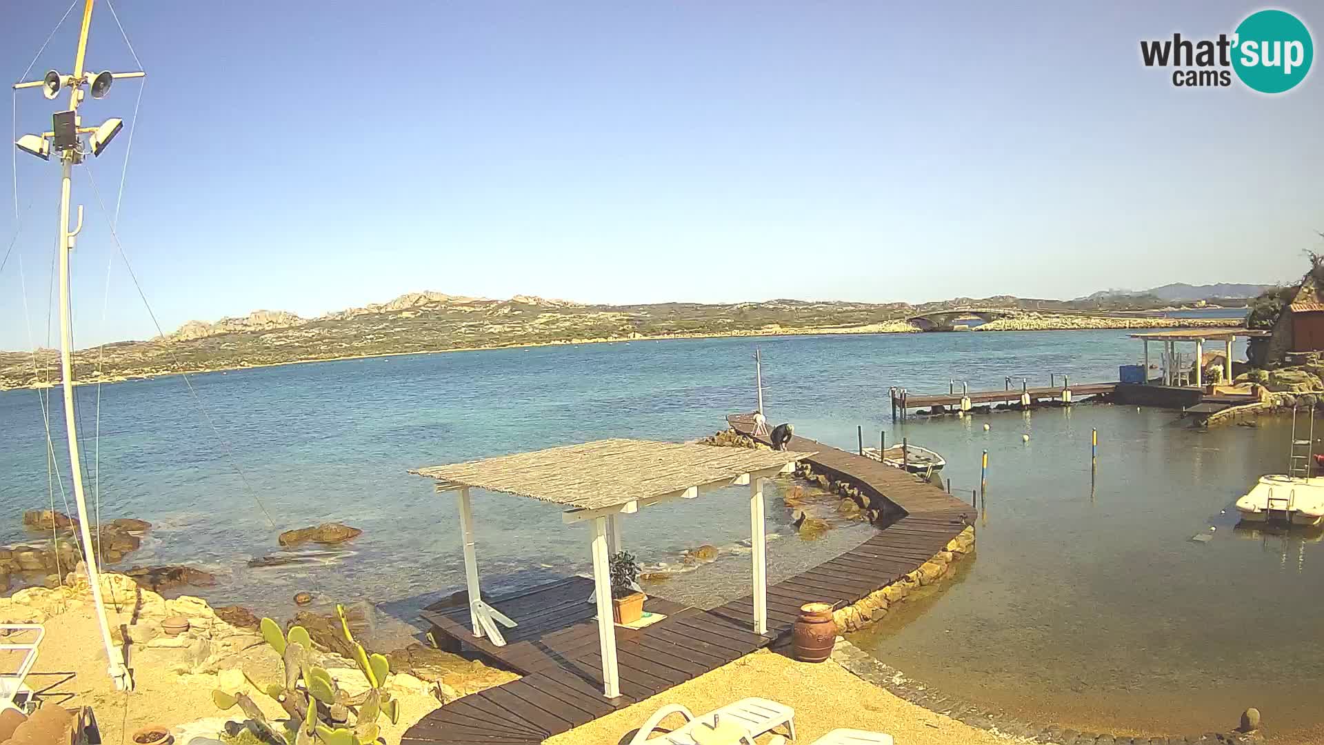 Spletna kamera v živo Ponte Caprera – La Maddalena – Sardinija – Italija