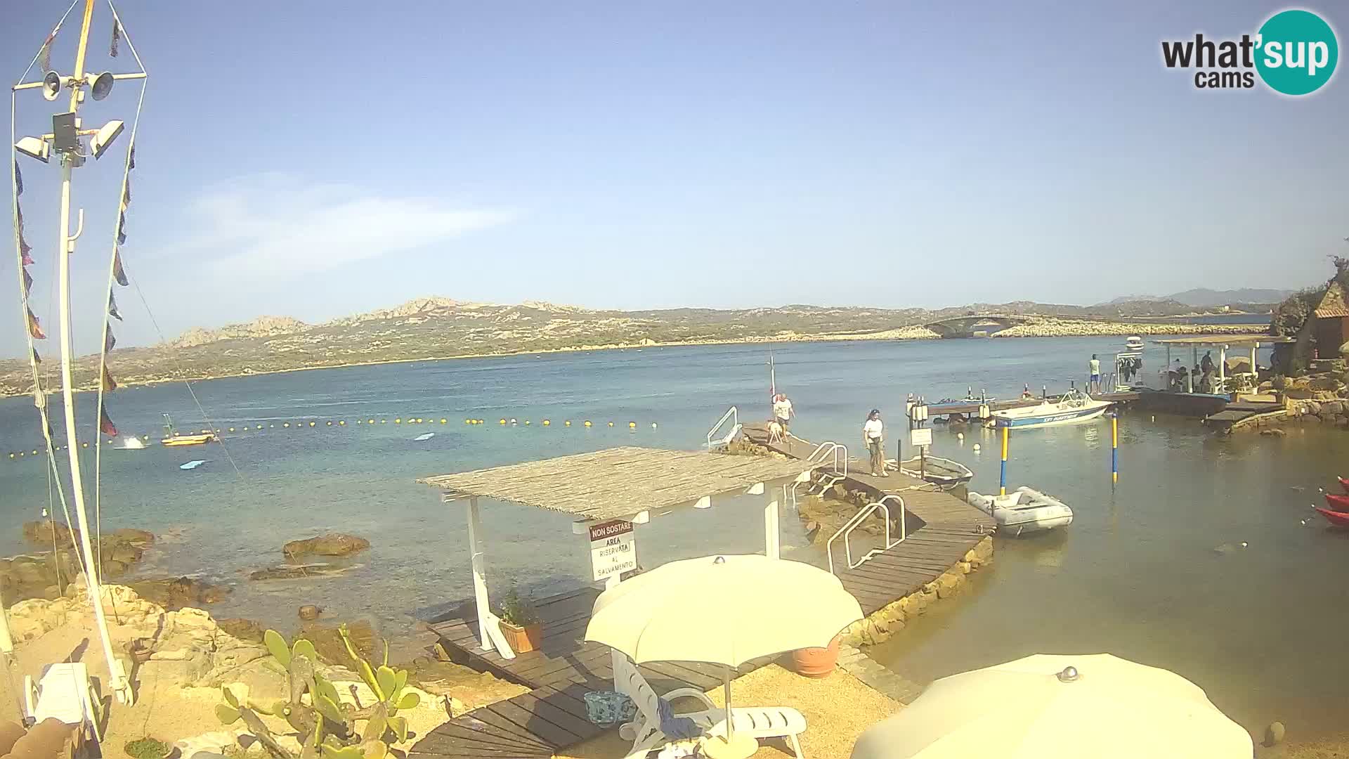 Spletna kamera v živo Ponte Caprera – La Maddalena – Sardinija – Italija