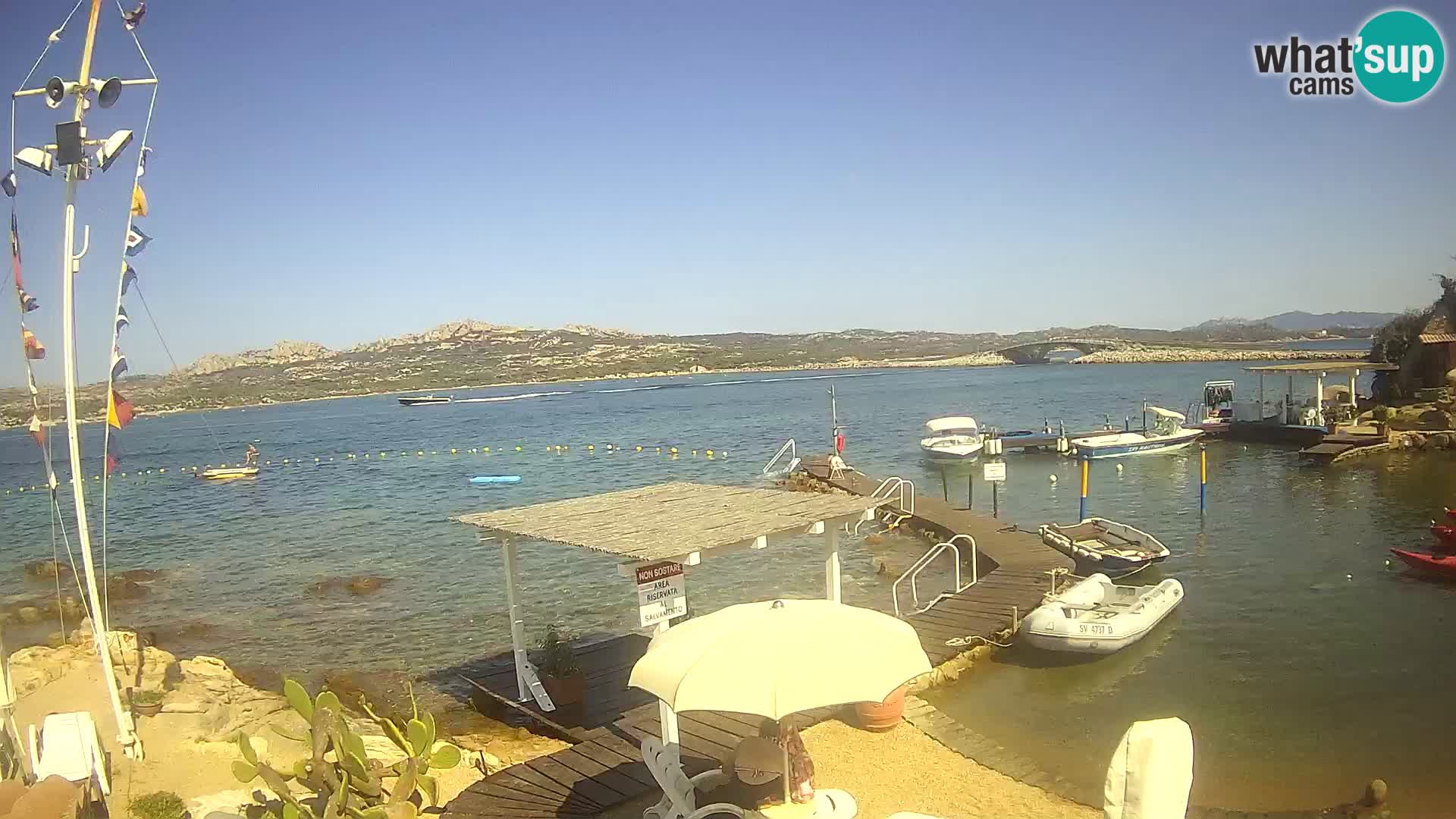 Spletna kamera v živo Ponte Caprera – La Maddalena – Sardinija – Italija