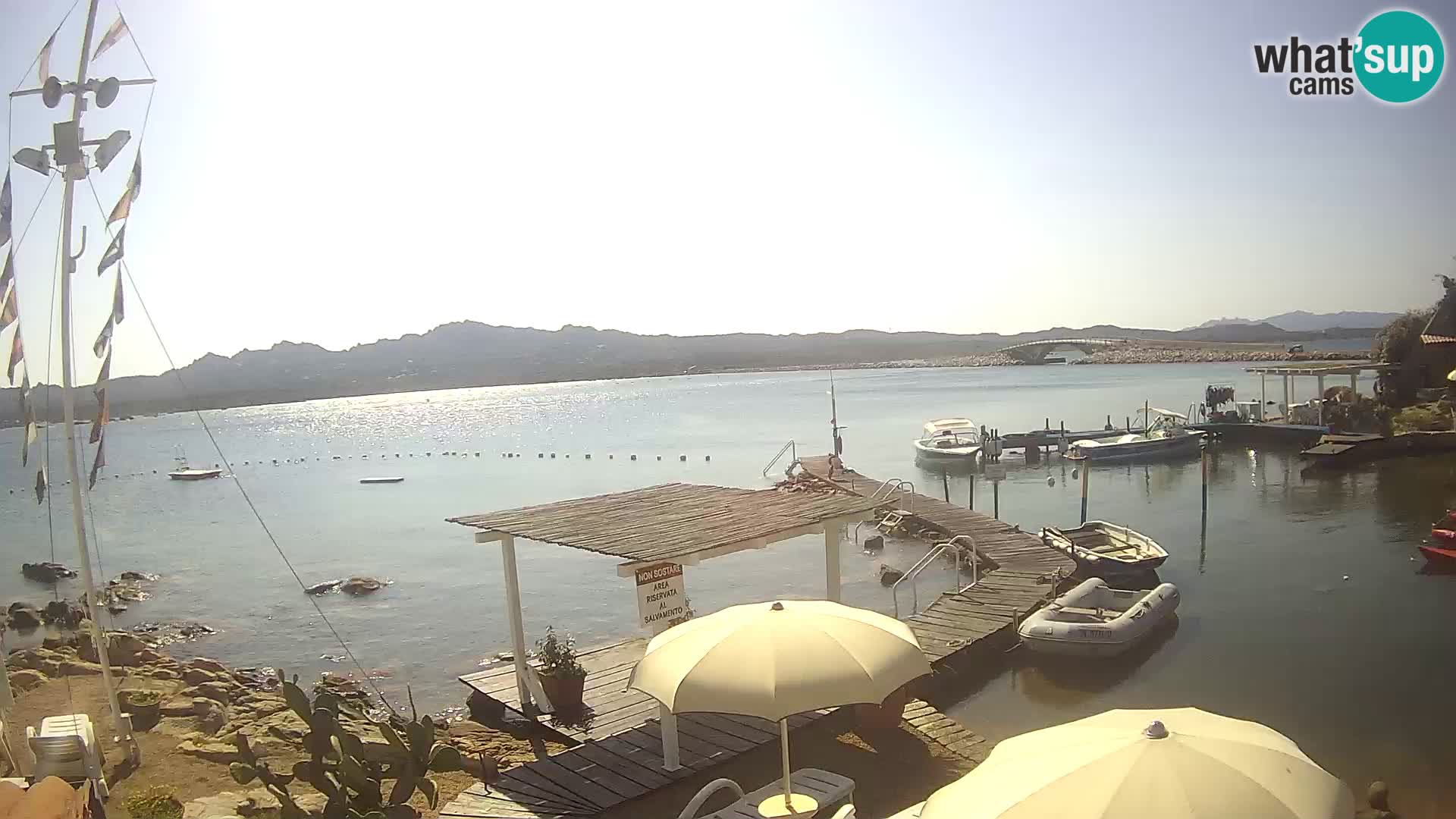 Spletna kamera v živo Ponte Caprera – La Maddalena – Sardinija – Italija