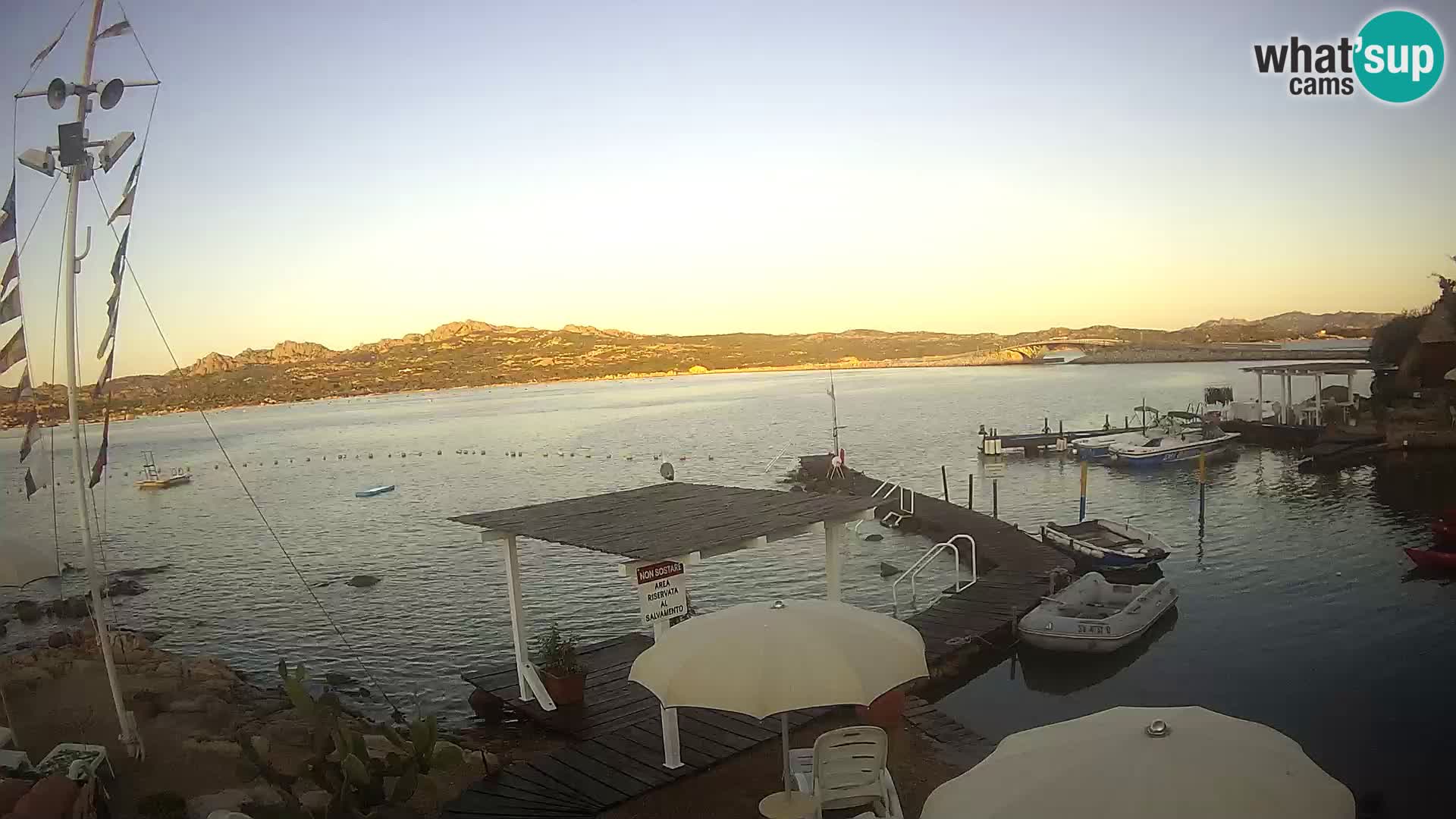 Web kamera uživo Ponte Caprera – La Maddalena – Sardinija – Italija