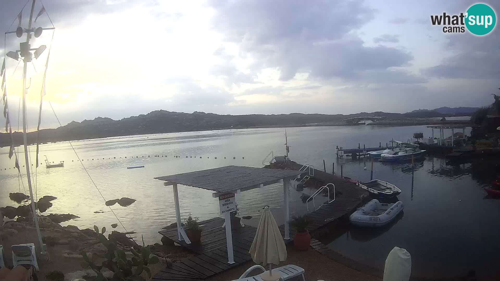 Web kamera uživo Ponte Caprera – La Maddalena – Sardinija – Italija