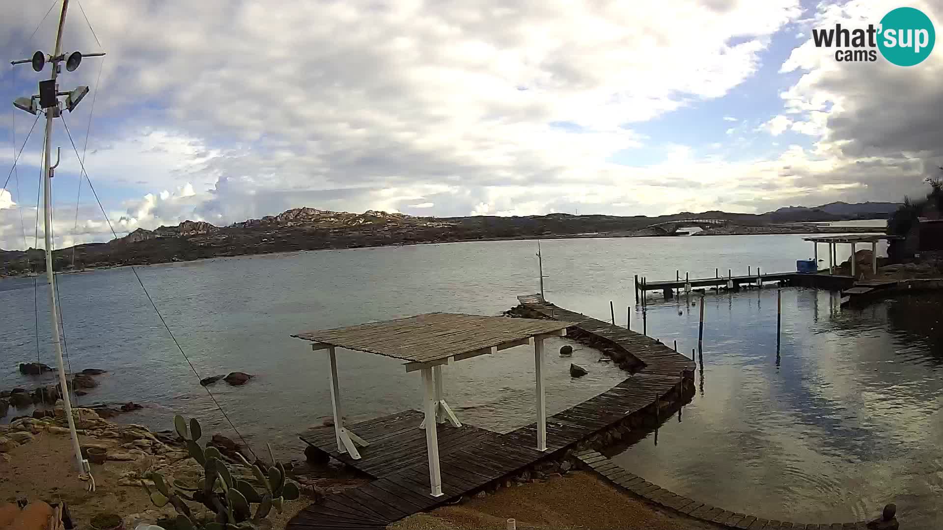 Web kamera uživo Ponte Caprera – La Maddalena – Sardinija – Italija