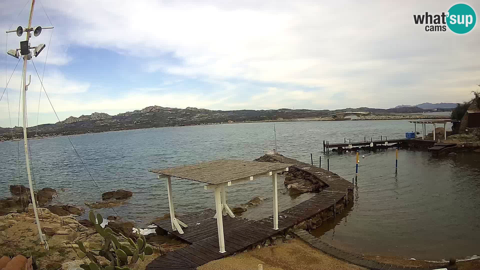 Spletna kamera v živo Ponte Caprera – La Maddalena – Sardinija – Italija