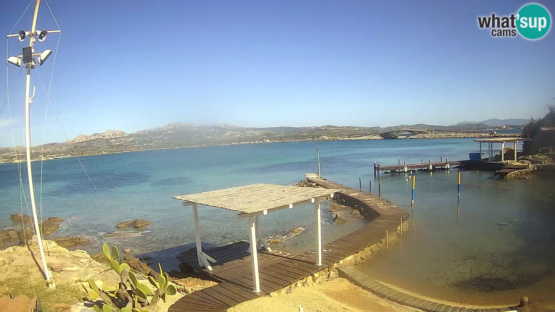 Spletna kamera v živo Ponte Caprera – La Maddalena – Sardinija – Italija