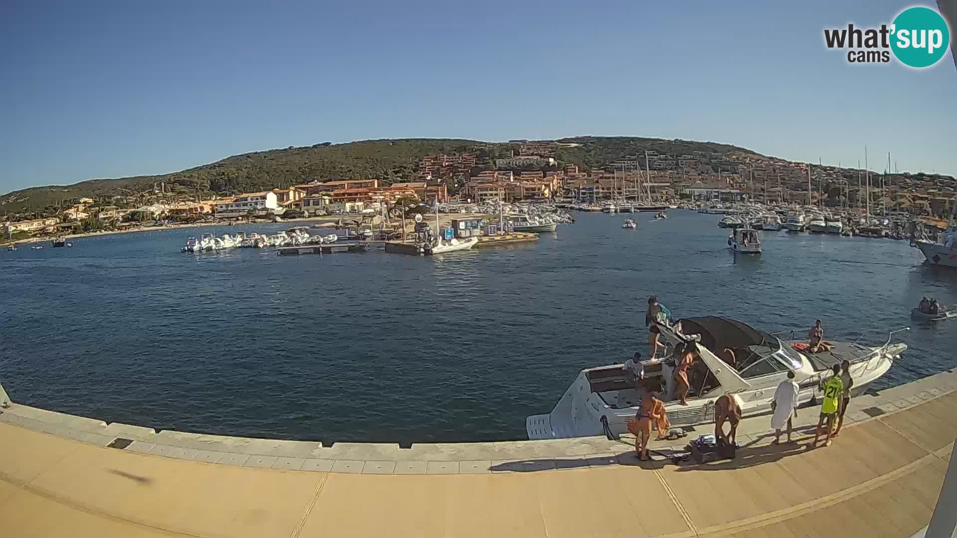 Čoln Lo Squalo IV – arhipelag spletna kamera La Maddalena – Sardinija – Italija