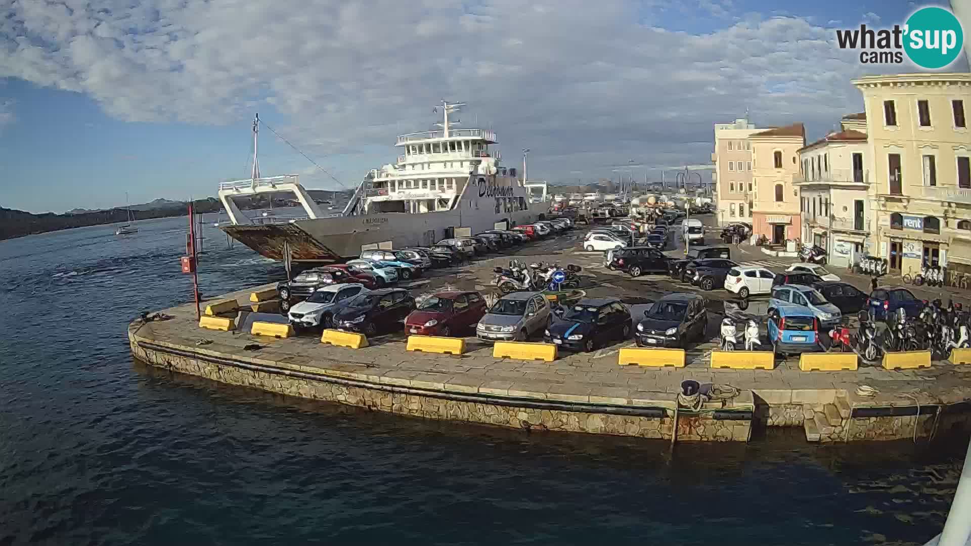 The boat Lo Squalo IV – live webcam arcipelago La Maddalena – Sardinia – Italy