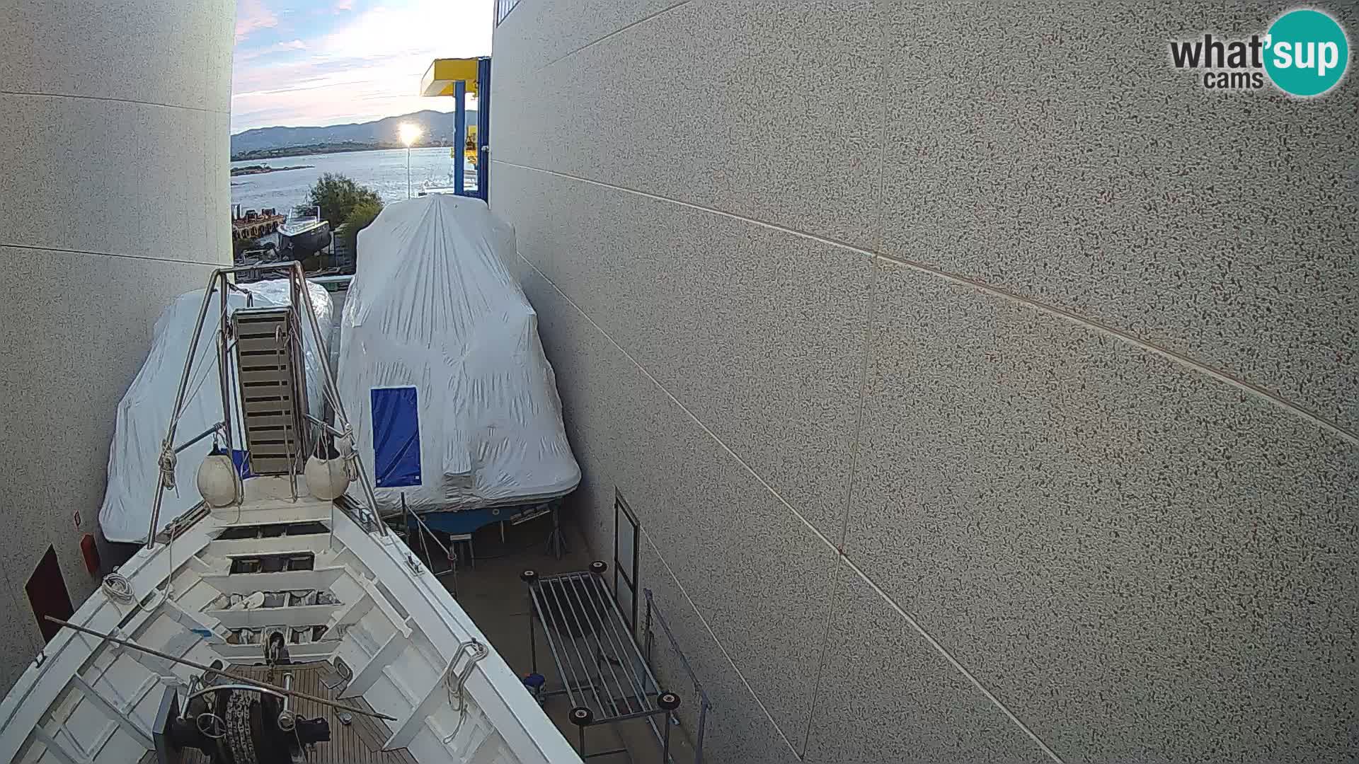 El barco Lo Squalo IV – webcam en directo archipiélago La Maddalena – Cerdeña – Italia