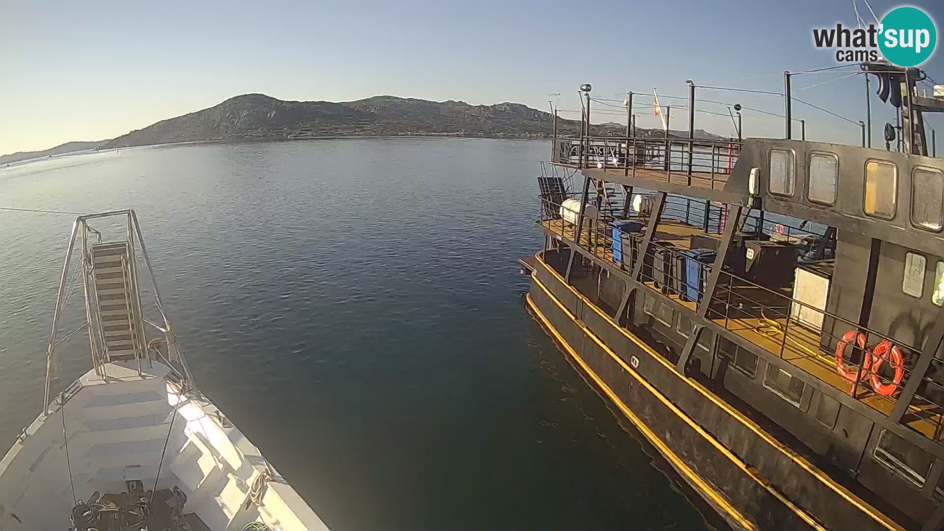 Brod Lo Squalo IV – arhipelag web kamere uživo La Maddalena – Sardinija – Italija