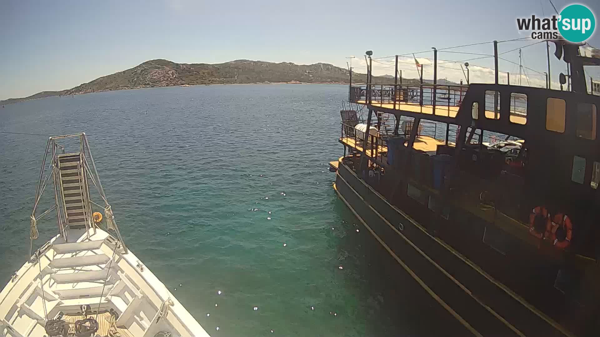 El barco Lo Squalo IV – webcam en directo archipiélago La Maddalena – Cerdeña – Italia