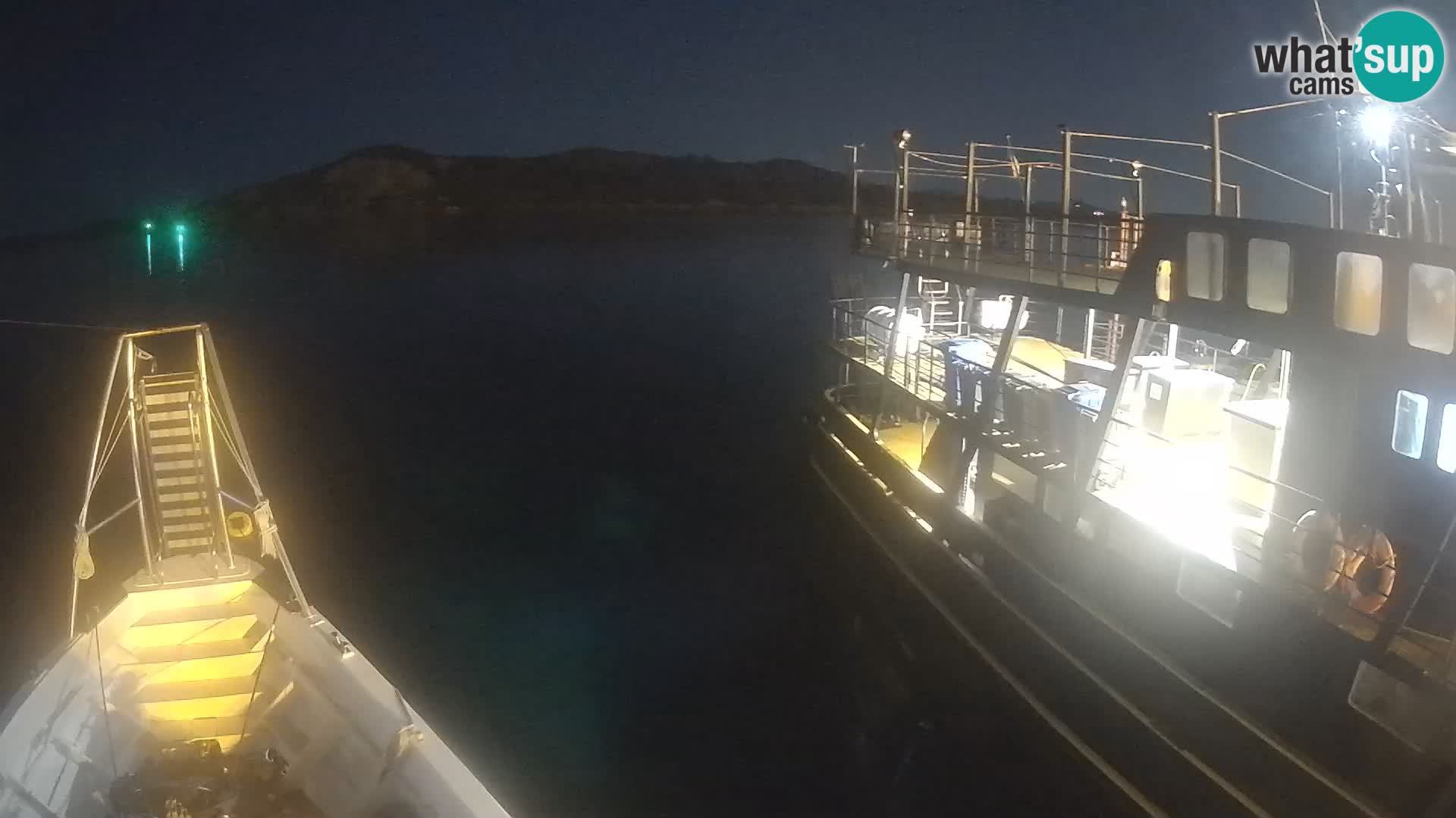 The boat Lo Squalo IV – live webcam arcipelago La Maddalena – Sardinia – Italy