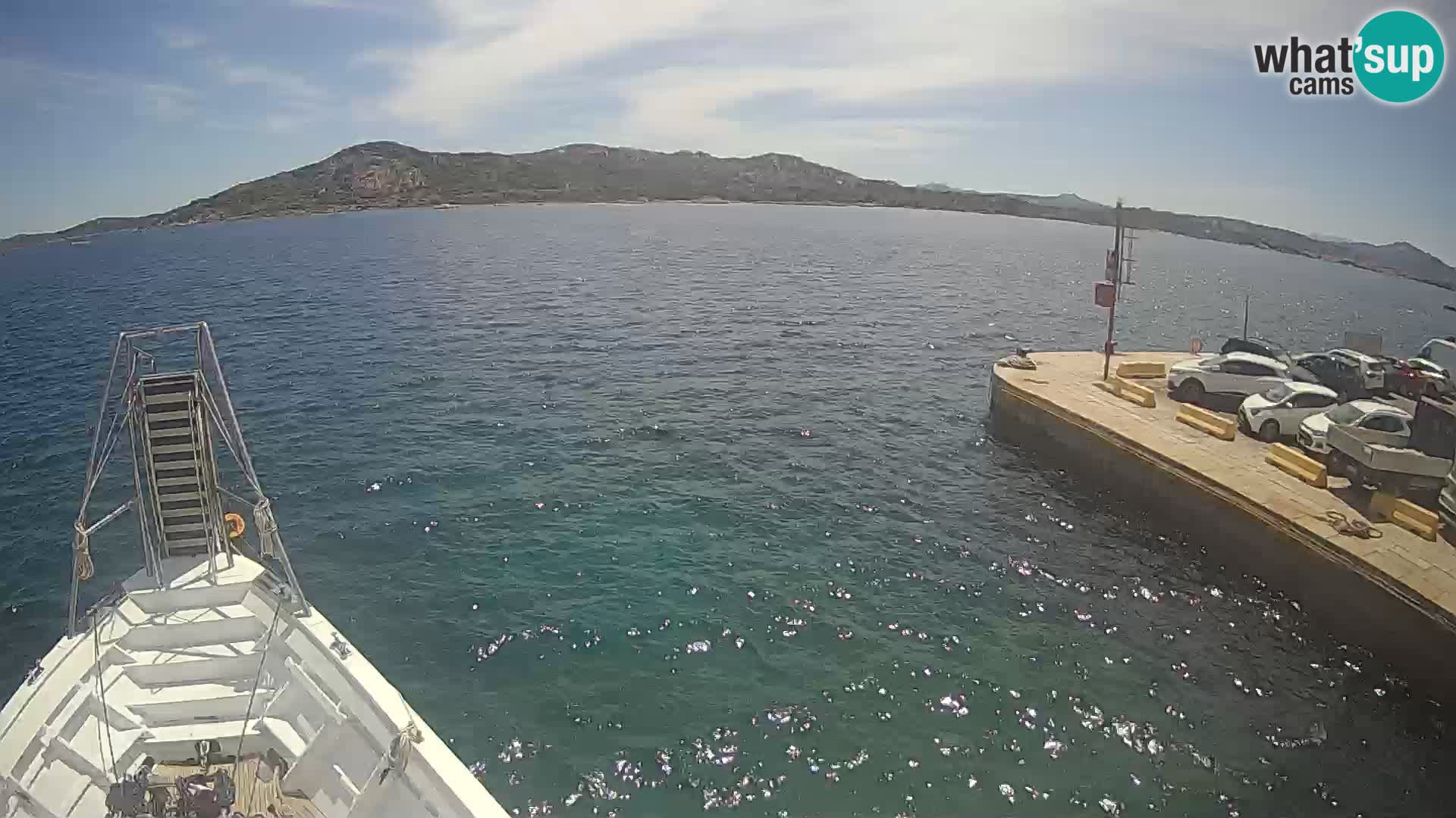 Čoln Lo Squalo IV – arhipelag spletna kamera La Maddalena – Sardinija – Italija
