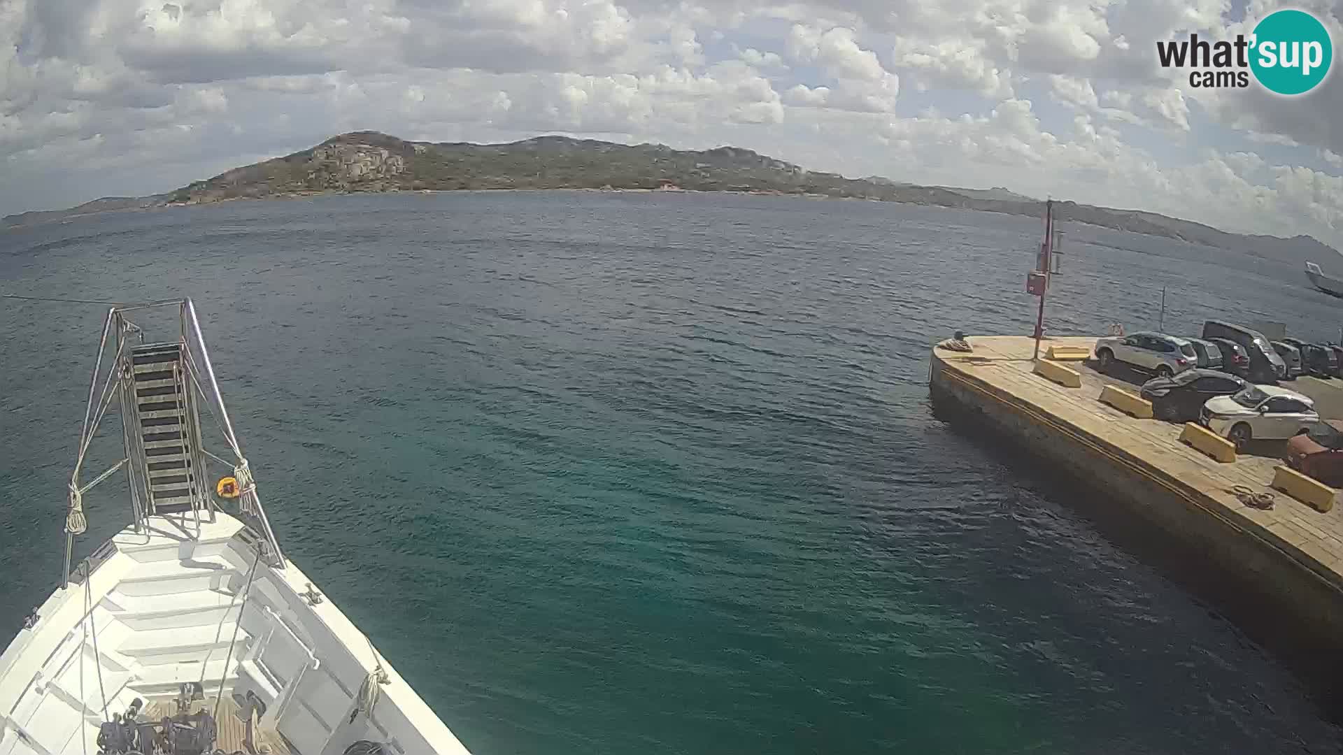 Čoln Lo Squalo IV – arhipelag spletna kamera La Maddalena – Sardinija – Italija
